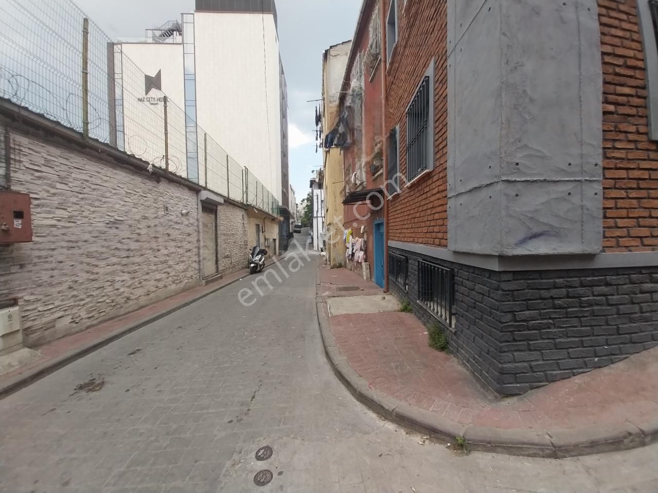 İstanbul Beyoğlu Bülbül'de Satılık Bina - Görsel 3