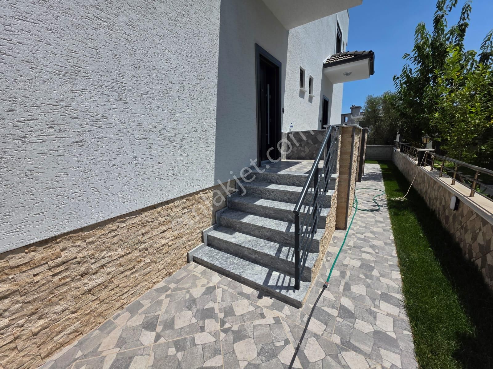 Irmaksudan Güre De Deniz Ve Dağ Manzaralı Satılık 4+1 Villa - Görsel 30