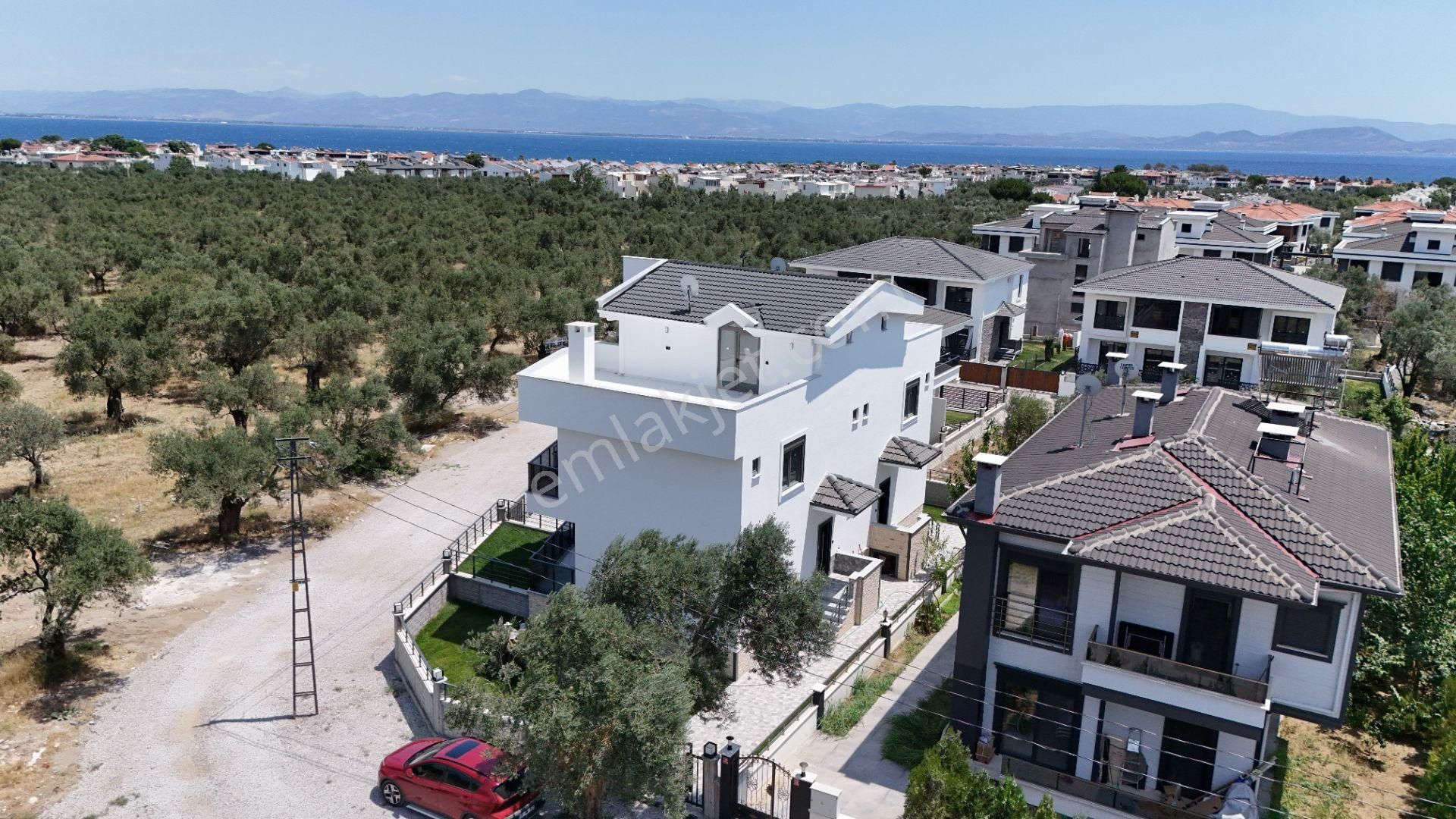 Irmaksudan Güre De Deniz Ve Dağ Manzaralı Satılık 4+1 Villa - Görsel 19