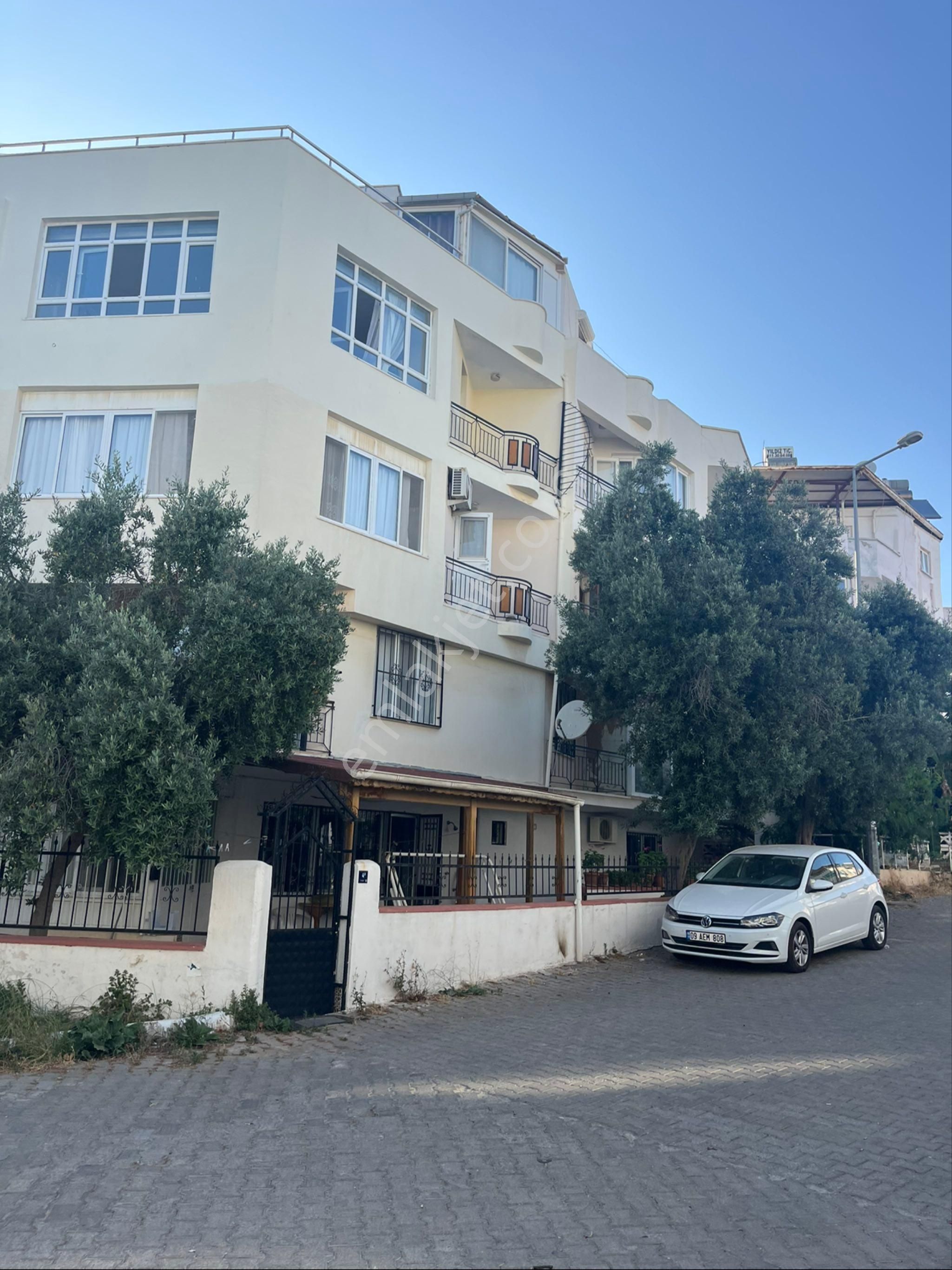 Didim Çamlık Ta Satılık 2+1 Ayrı Mutfak Daire