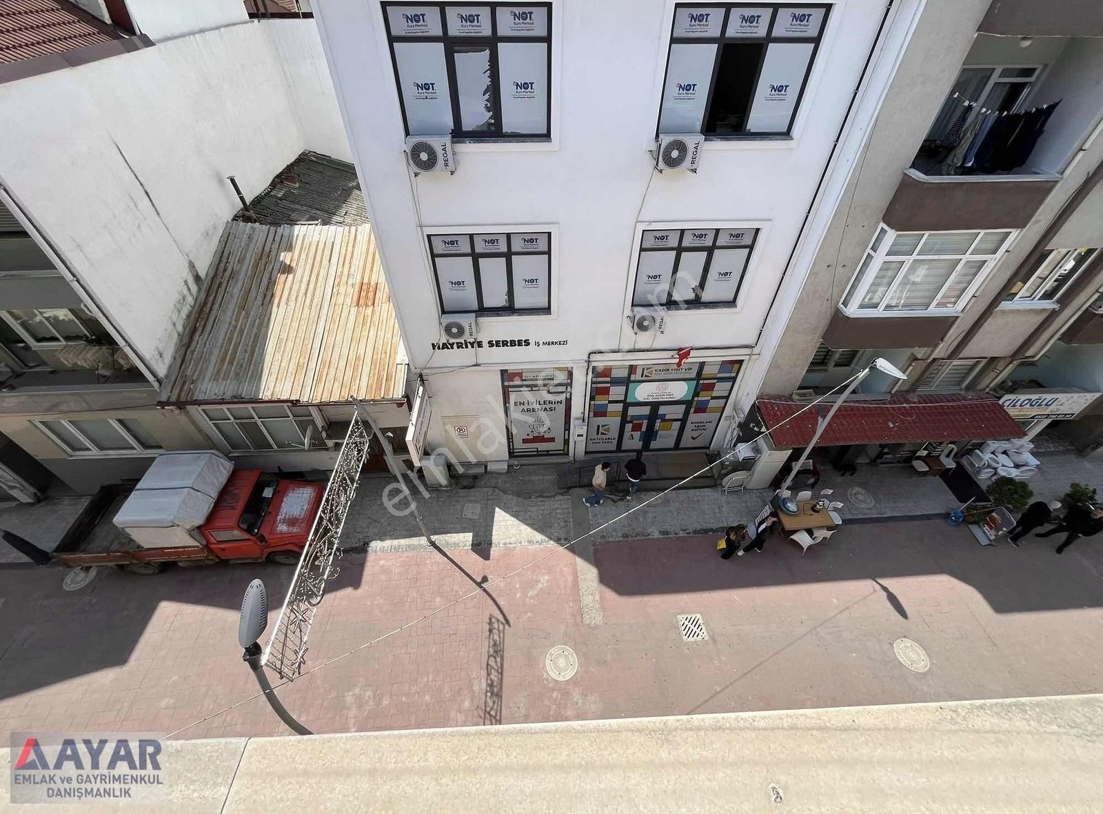 Ayar Emlaktan Çark Caddesi Lüleci Sok Ta Kiralık 3+1 Daire