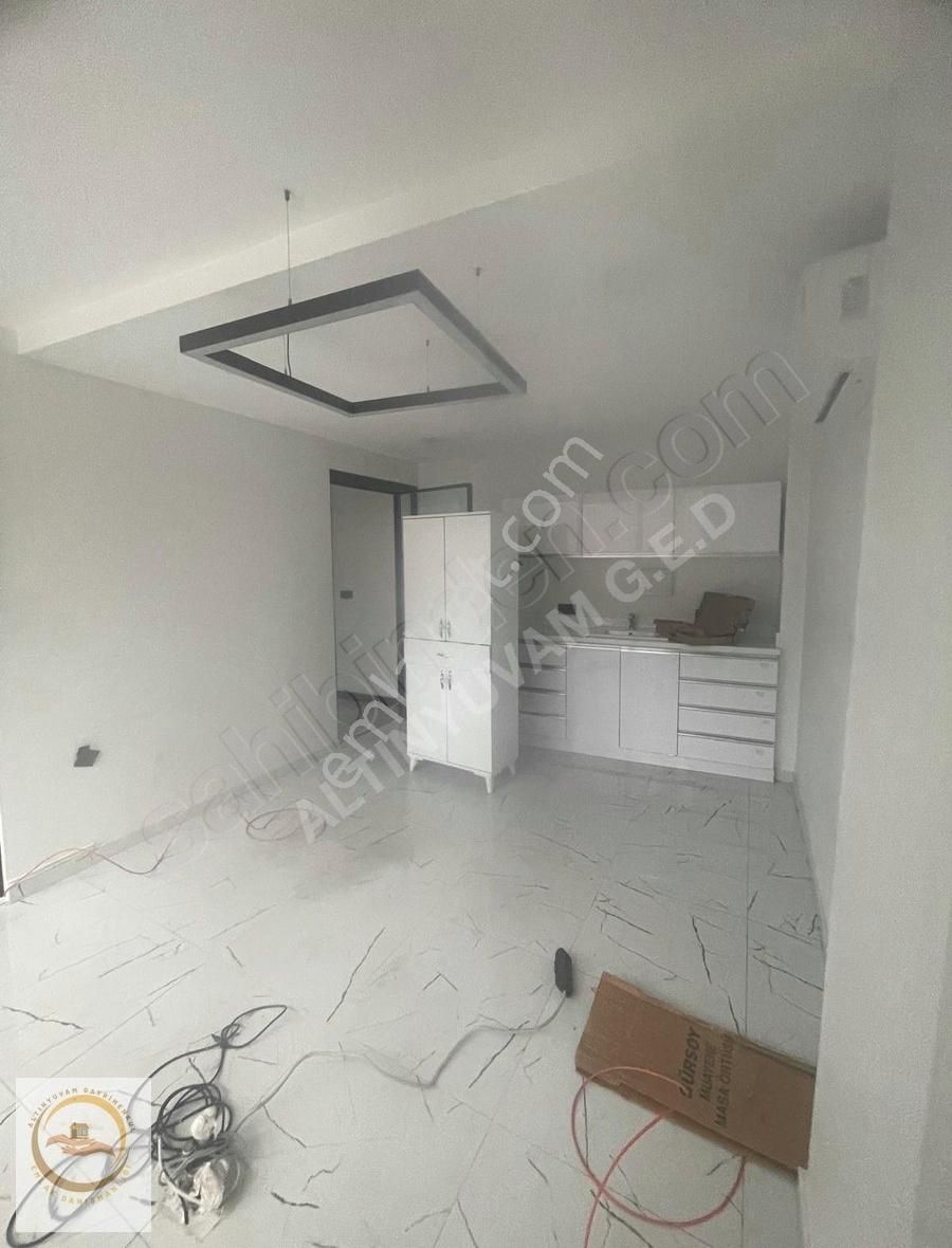 Muhteşem Lokasyon Üzerinde 2. Kat Ofis-büro Kiralık