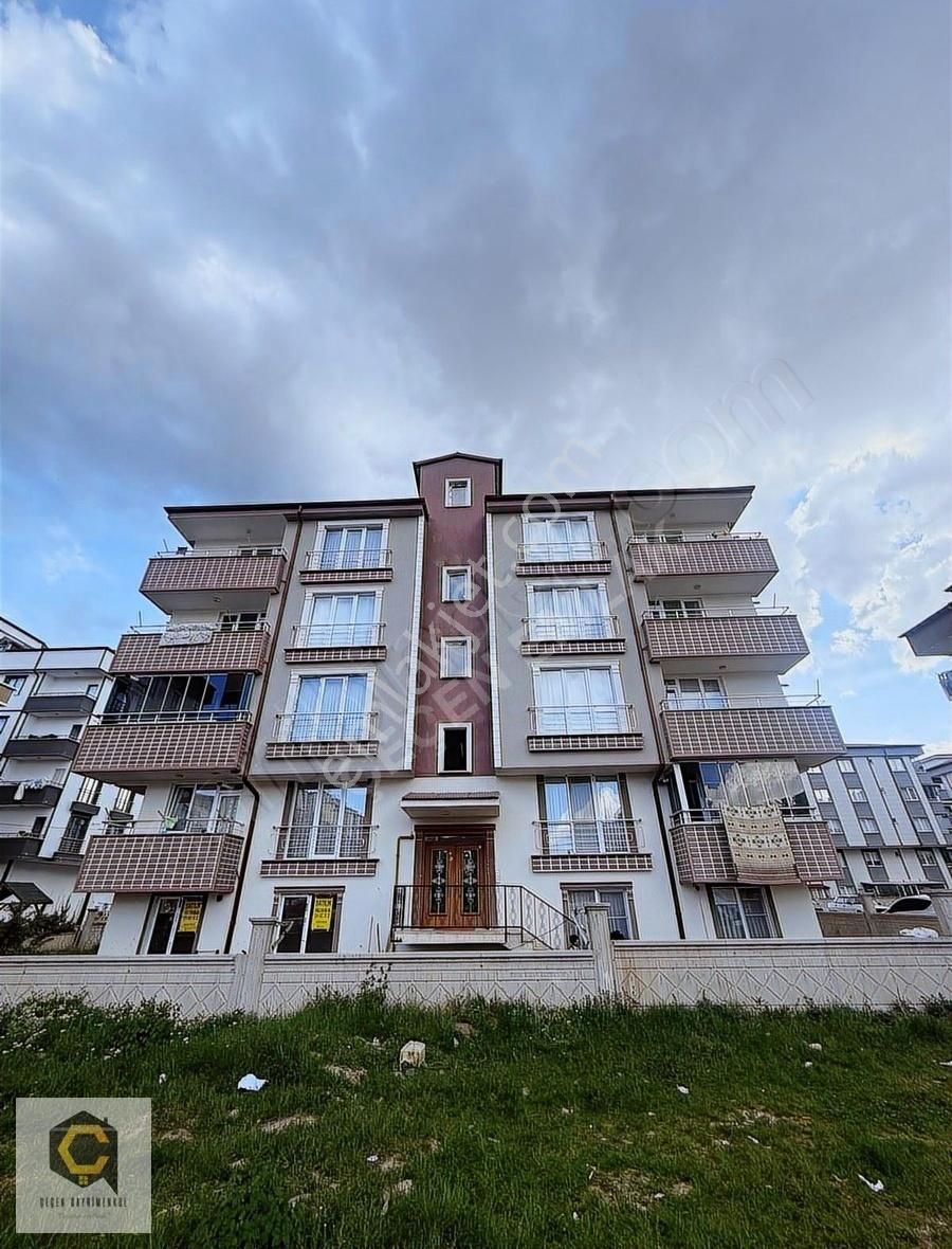 Eski Hastane Bölgesinde 100 M2 3+1 Satılık Daire