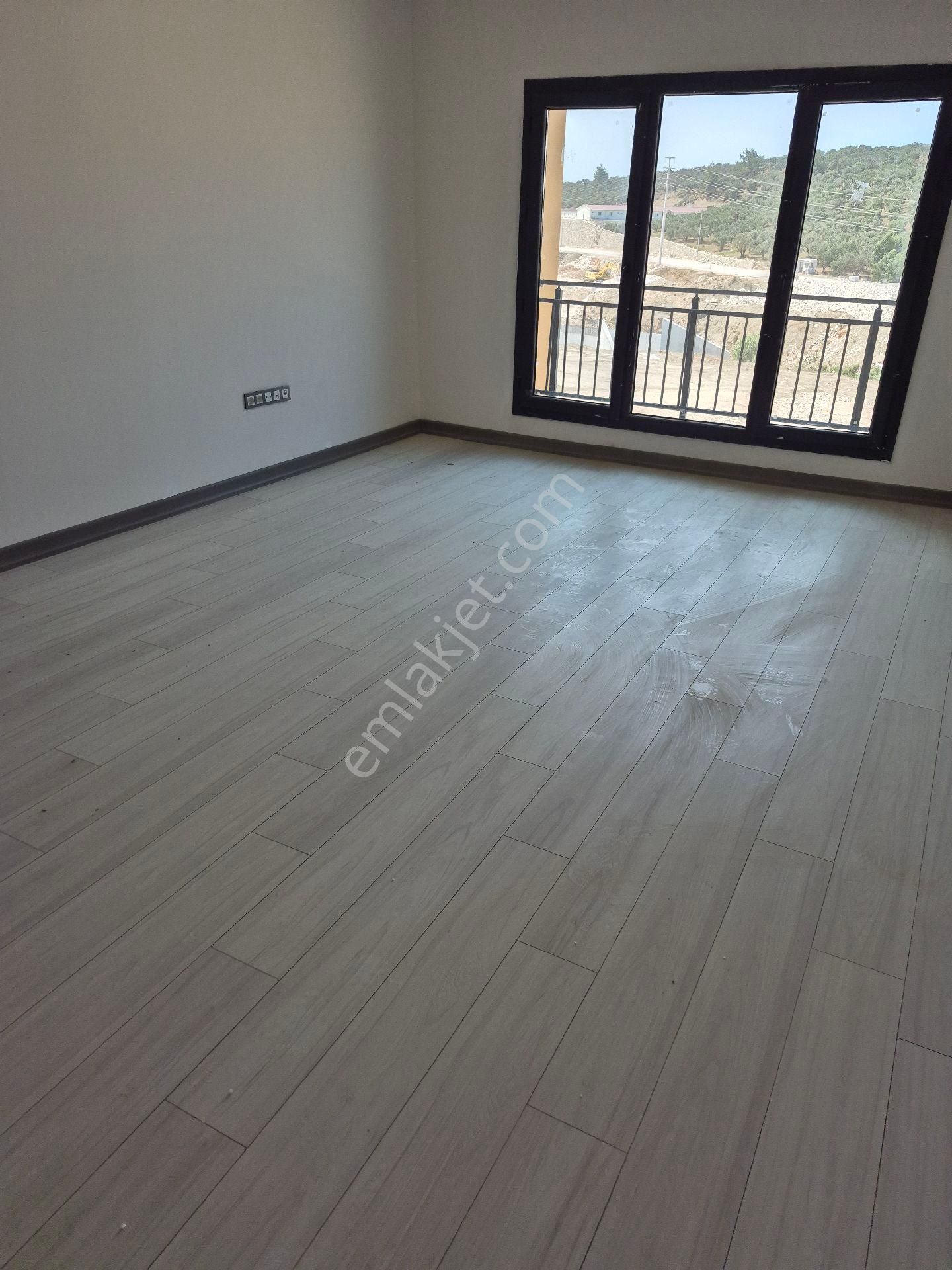 Alazı 6.tıncı Bölgede 3+1 Kiralık Daire