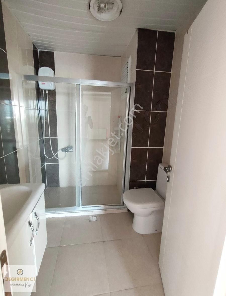 Değirmenciden Üniversite Hastanesi Karşısı Kiralık 1+1