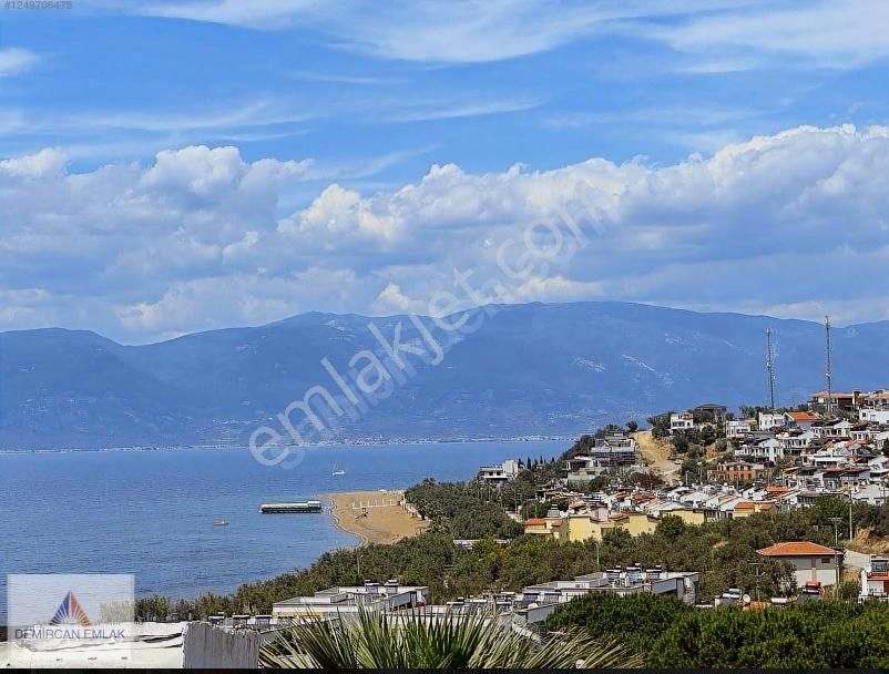 Demircan Emlaktan Pelitköyde 3+1 Deniz Manzaralı Köşe Villa