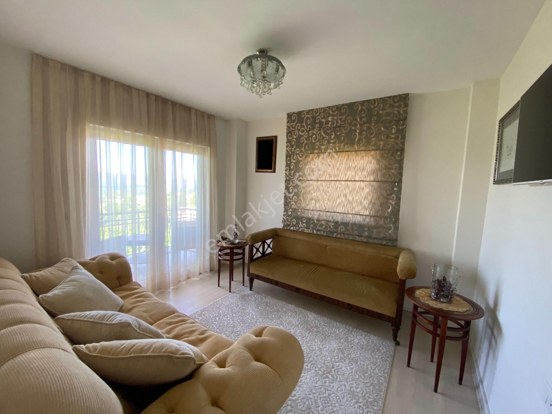 Kartepe Park Sitesinde Eşyalı Ve Mobilyalı Kiralık Müstakil Bahçeli Villa - Görsel 19