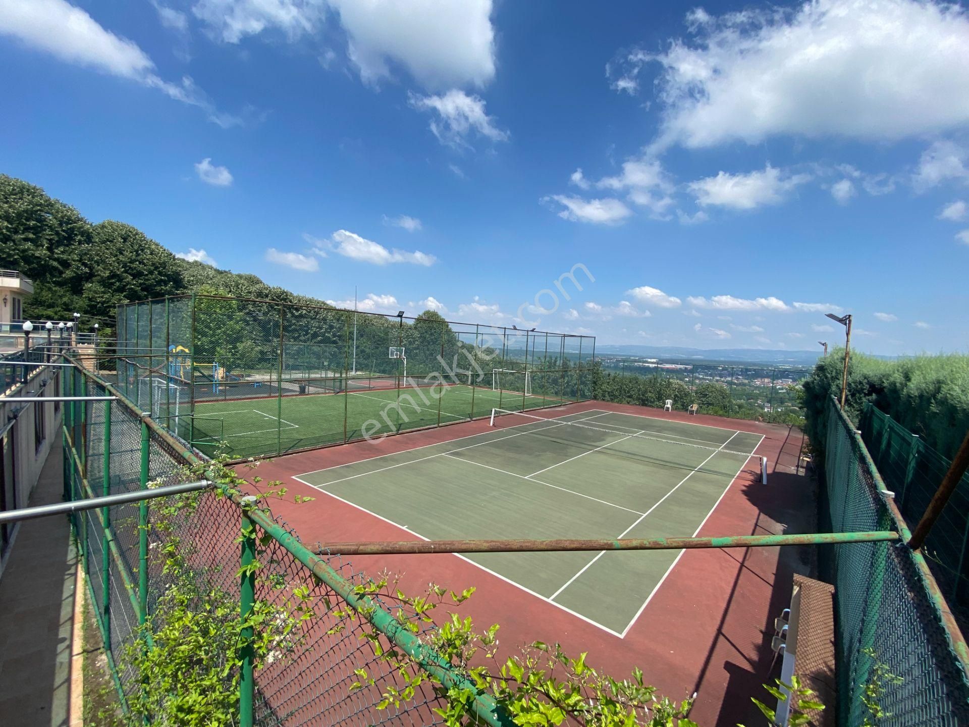 Kartepe Park Sitesinde Eşyalı Ve Mobilyalı Kiralık Müstakil Bahçeli Villa - Görsel 29