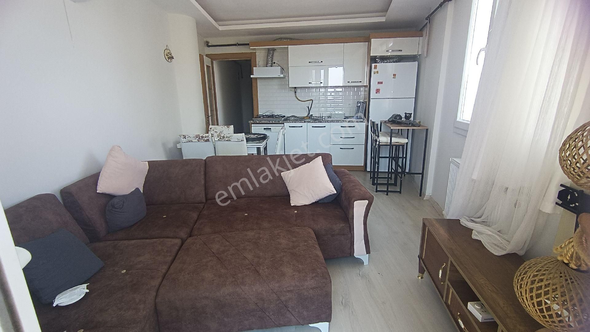 Bayraklı Yeni Şehir Hast Westpark Avm Yakını Temiz Bakımlı Full Eşyalı Kiralık 2+1 Daire