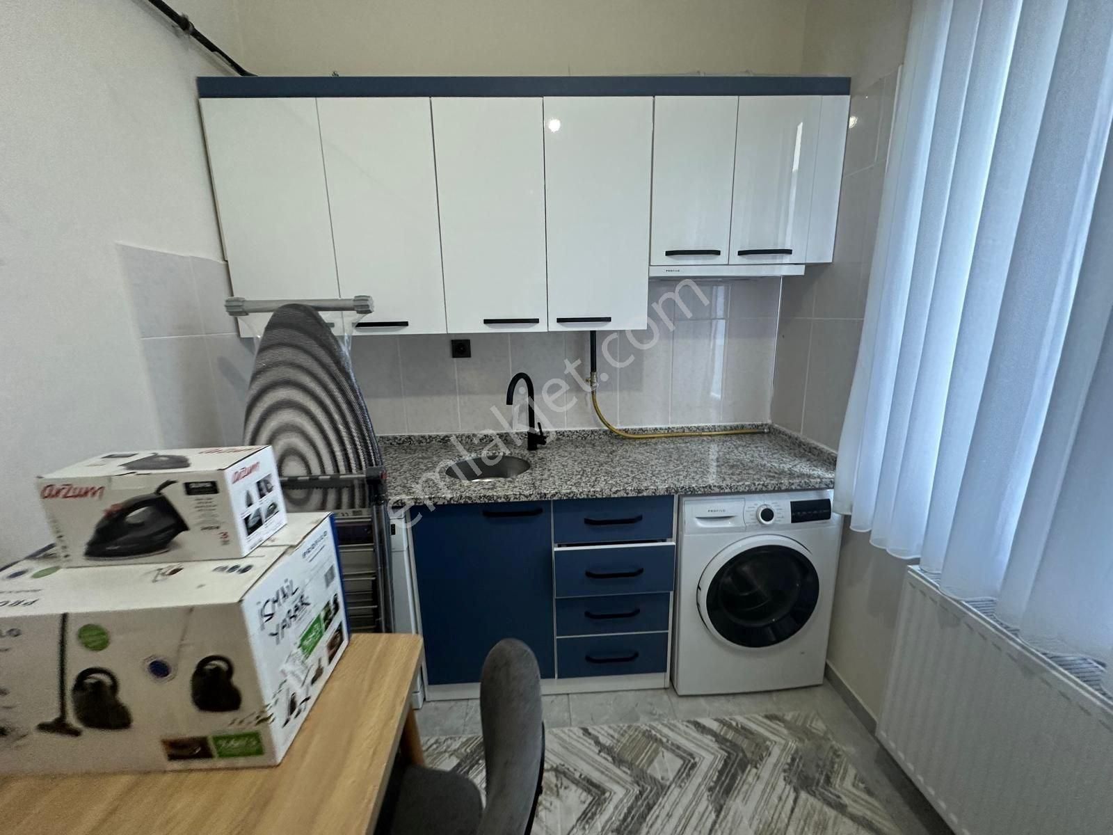 Vadi Emlak'ta Yarahmet Mahallesinde 2+1 Eşyalı Kiralık Daire
