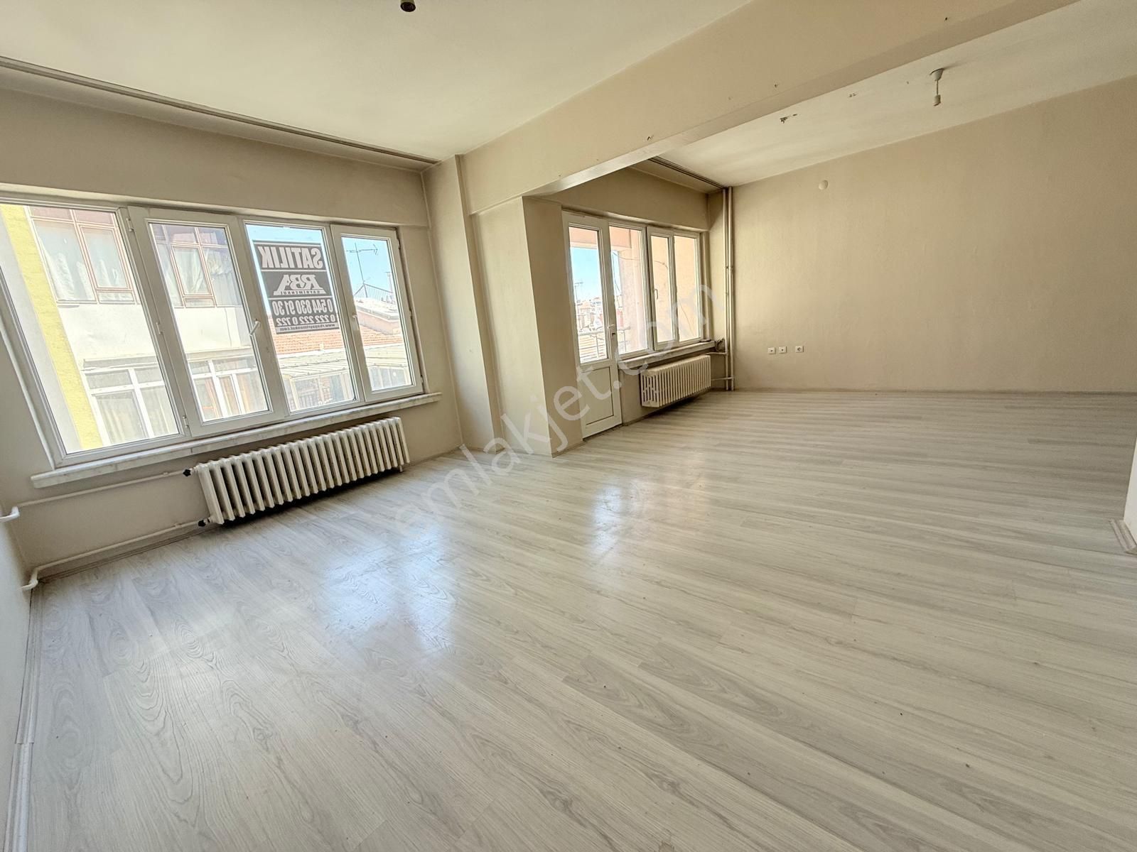 Rba Dan Hamamyolunda 2+1 130 M2 Acil Satılık Daire