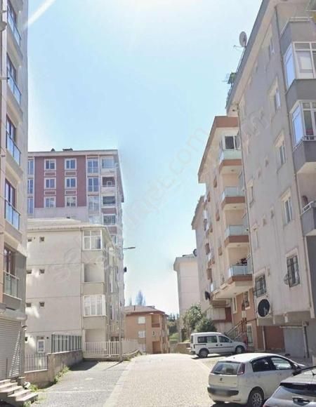 Ümraniye Esenevler Finanskent Yakını Genç Bina 2+1