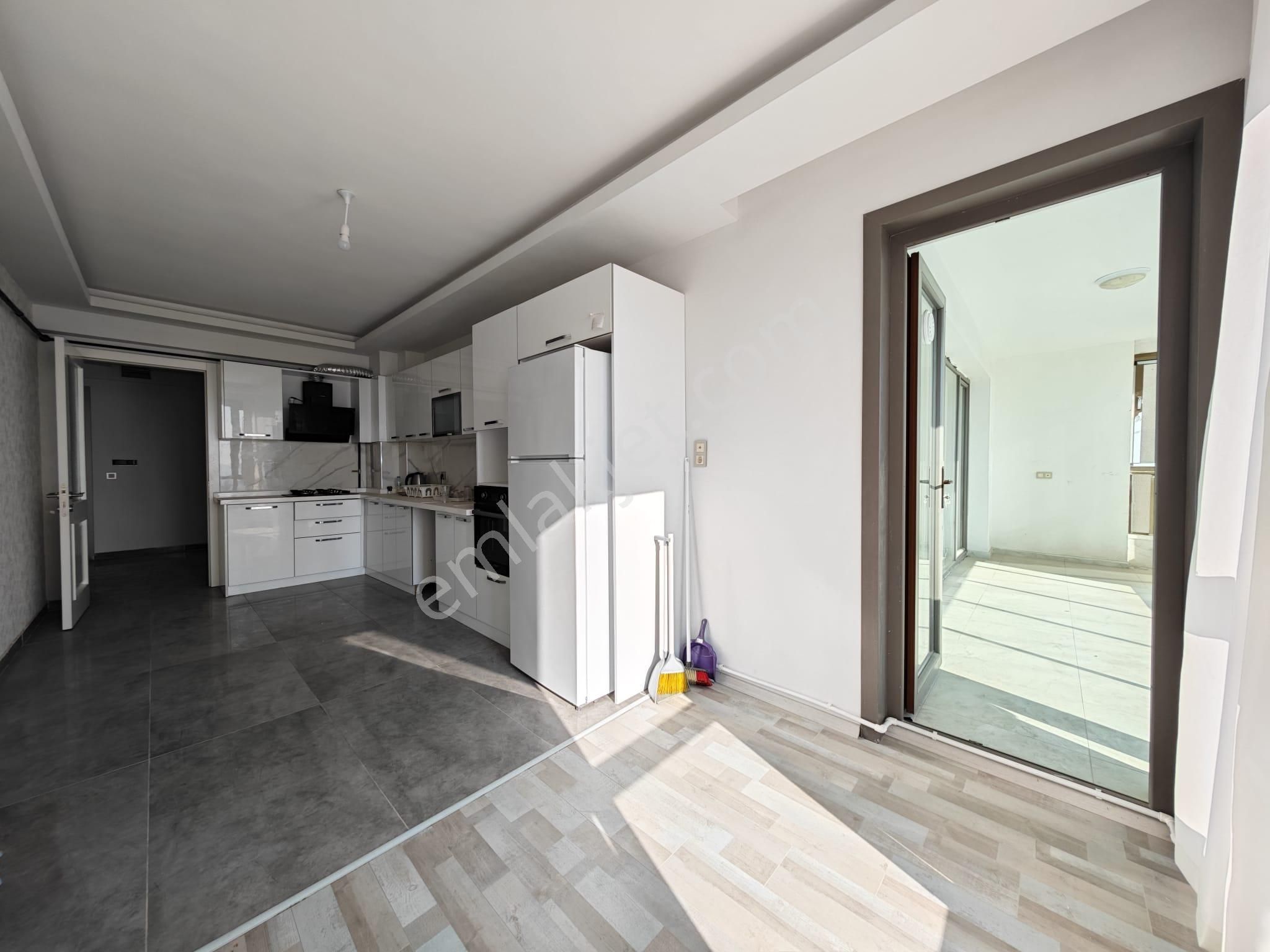 Feridunçelik'te Site İçerisinde Ultra Lüks Yapılı 3+1 Satılık Daire !!