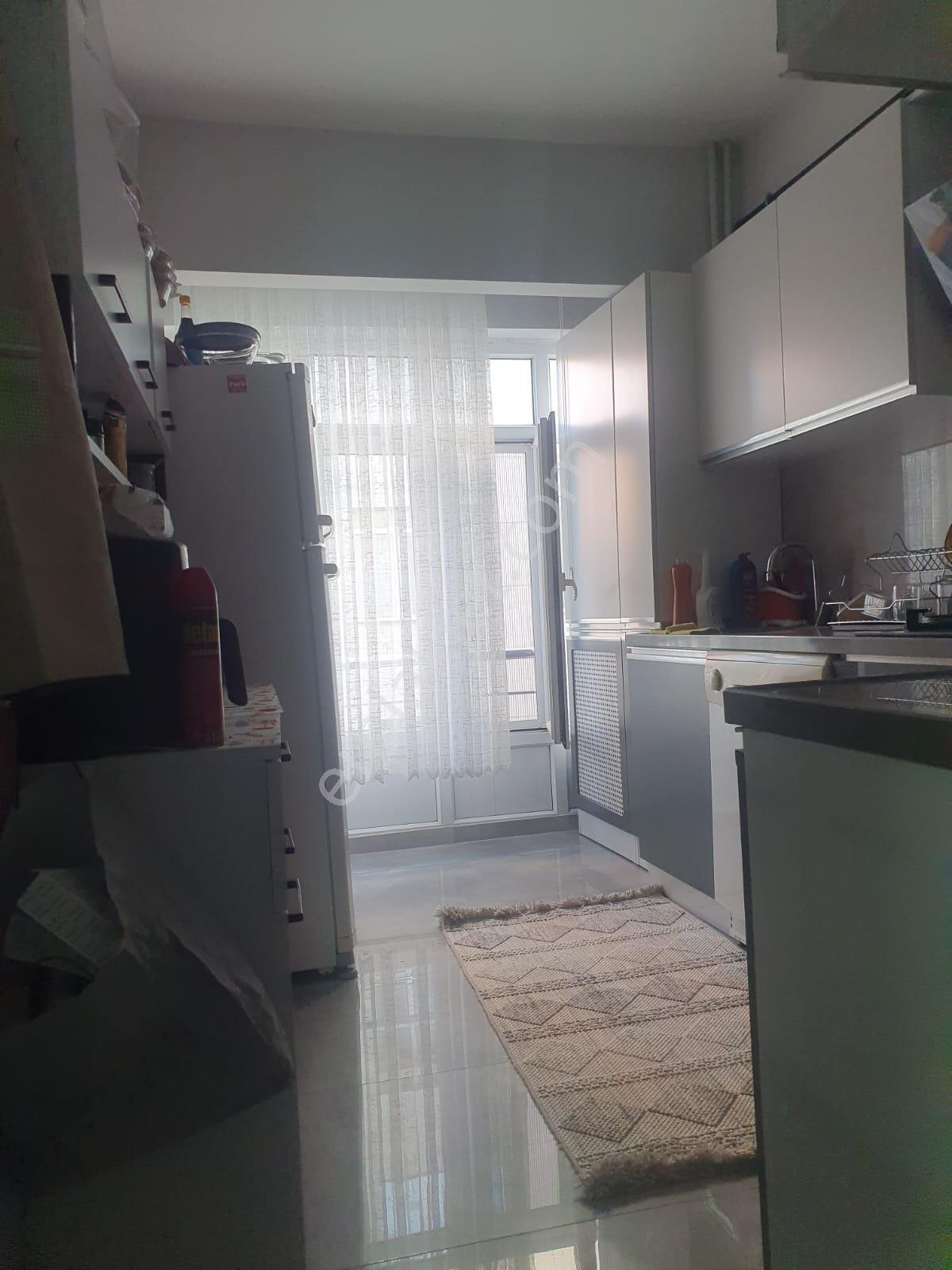 Sd819-kızılcıklı Cad Üzeri 3+1 Ara Kat Bakımlı Daire - Görsel 12