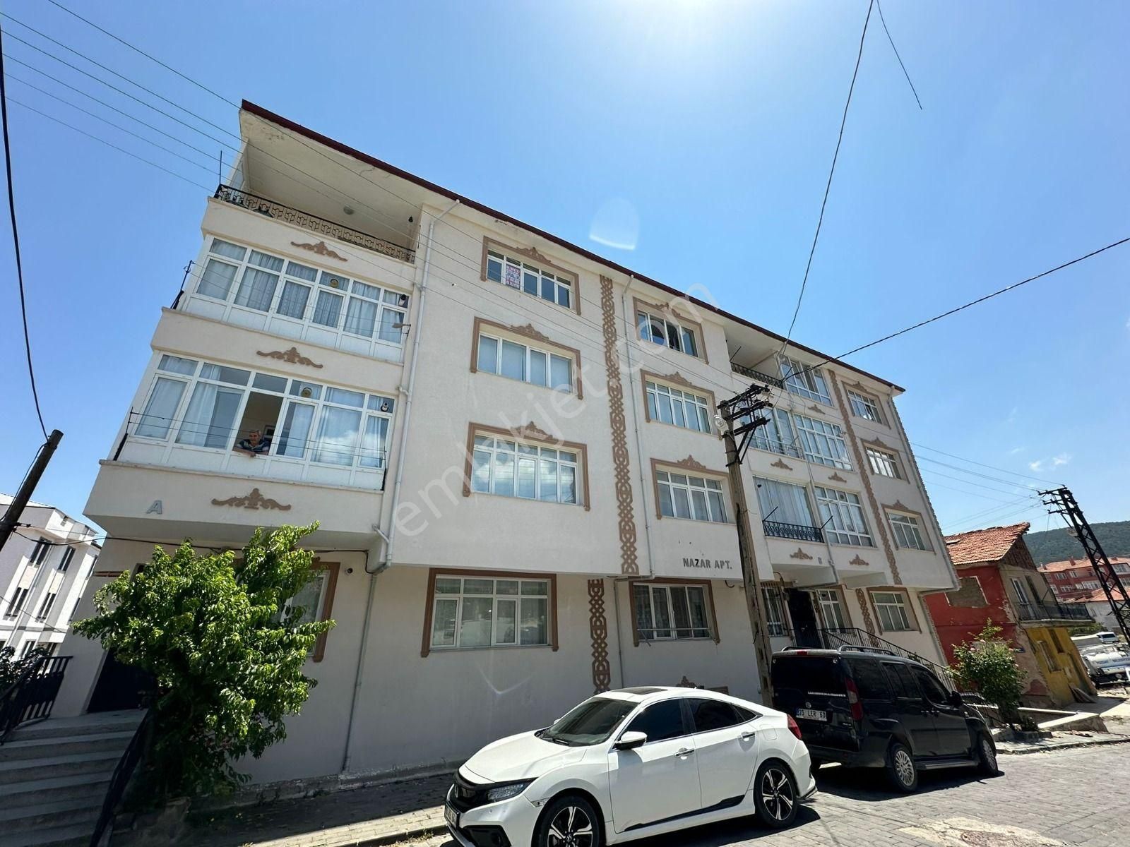 Merkezde 3+1 Acil Satılık Daire *** Burcu Emlaktan ***