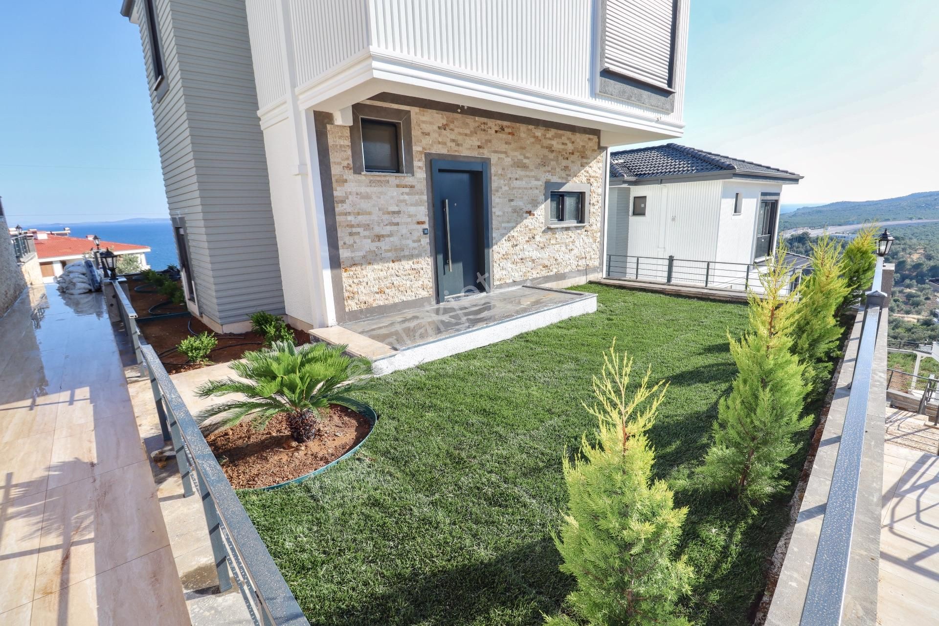 Mahmut İşler'den Satılık Ful Deniz Manzaralı Müstakil Villa - Görsel 12