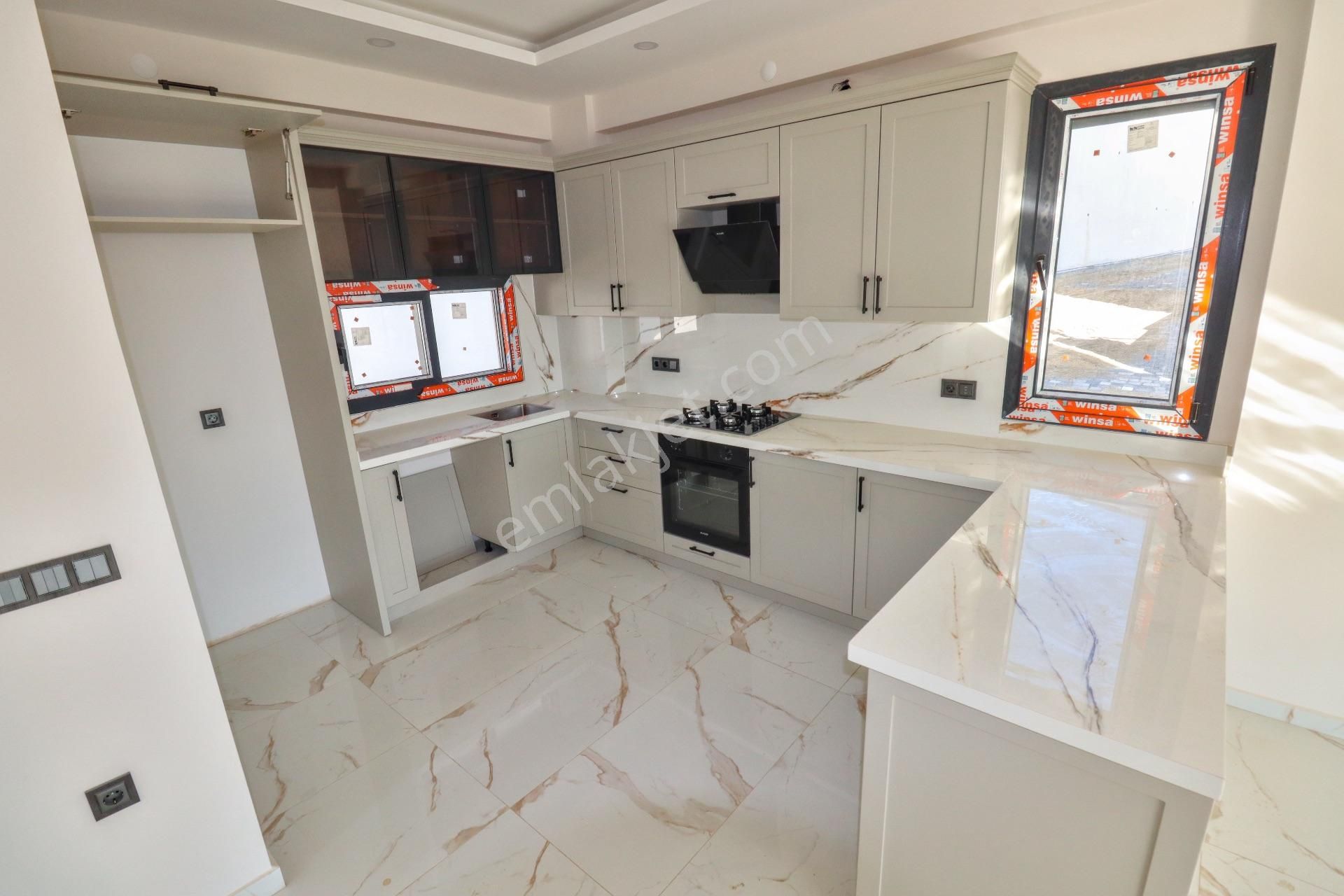 Mahmut İşler'den Satılık Ful Deniz Manzaralı Müstakil Villa - Görsel 28