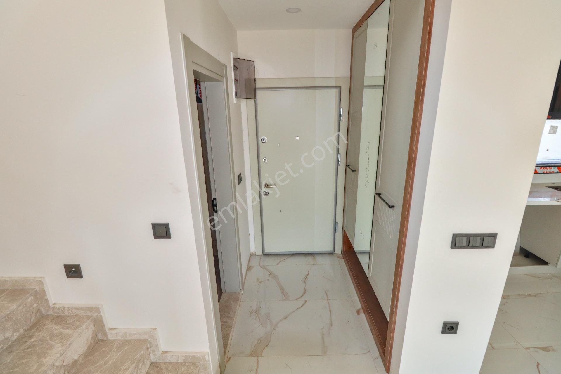 Mahmut İşler'den Satılık Ful Deniz Manzaralı Müstakil Villa - Görsel 23