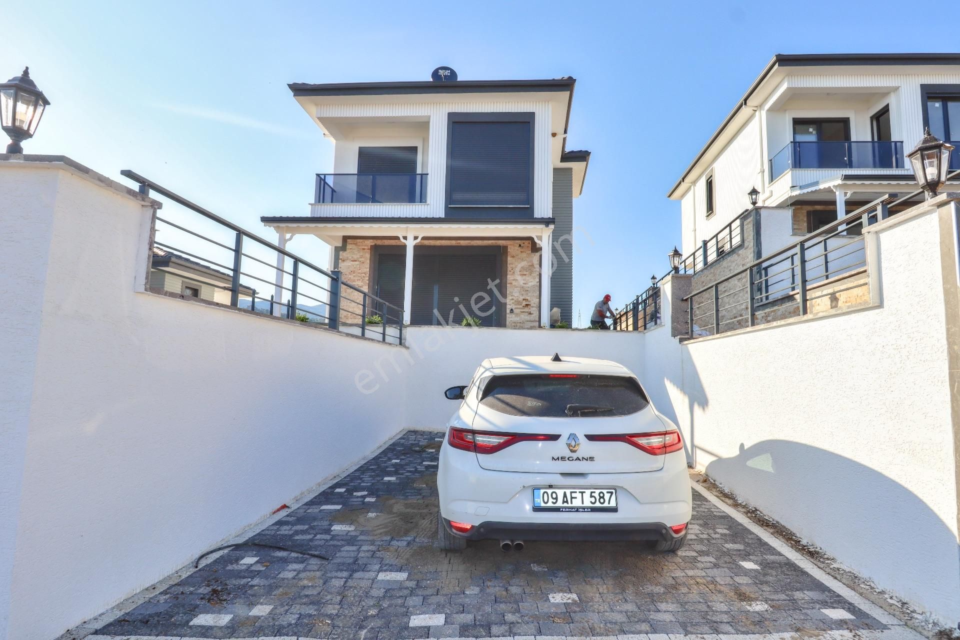 Mahmut İşler'den Satılık Ful Deniz Manzaralı Müstakil Villa - Görsel 11