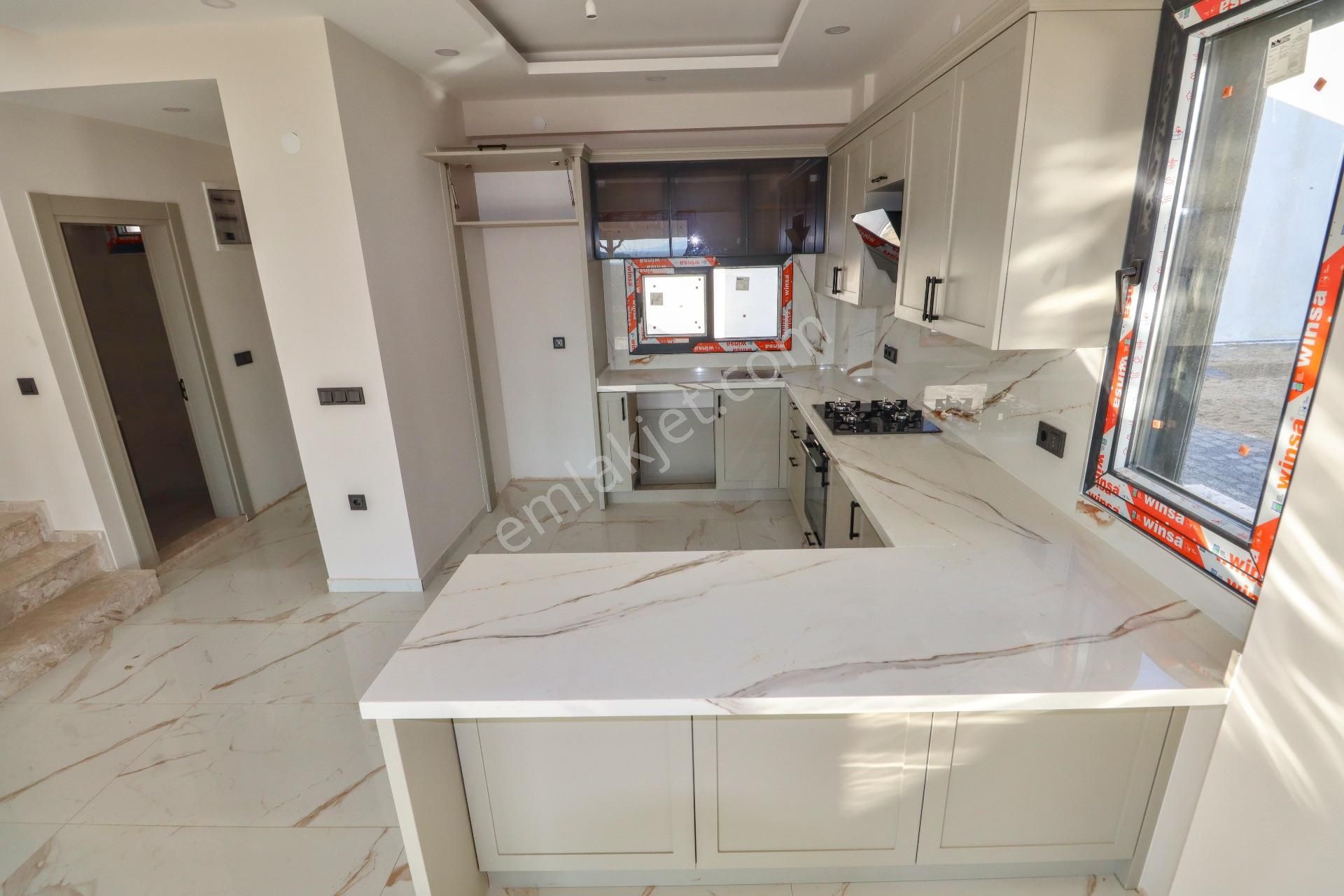 Mahmut İşler'den Satılık Ful Deniz Manzaralı Müstakil Villa - Görsel 29