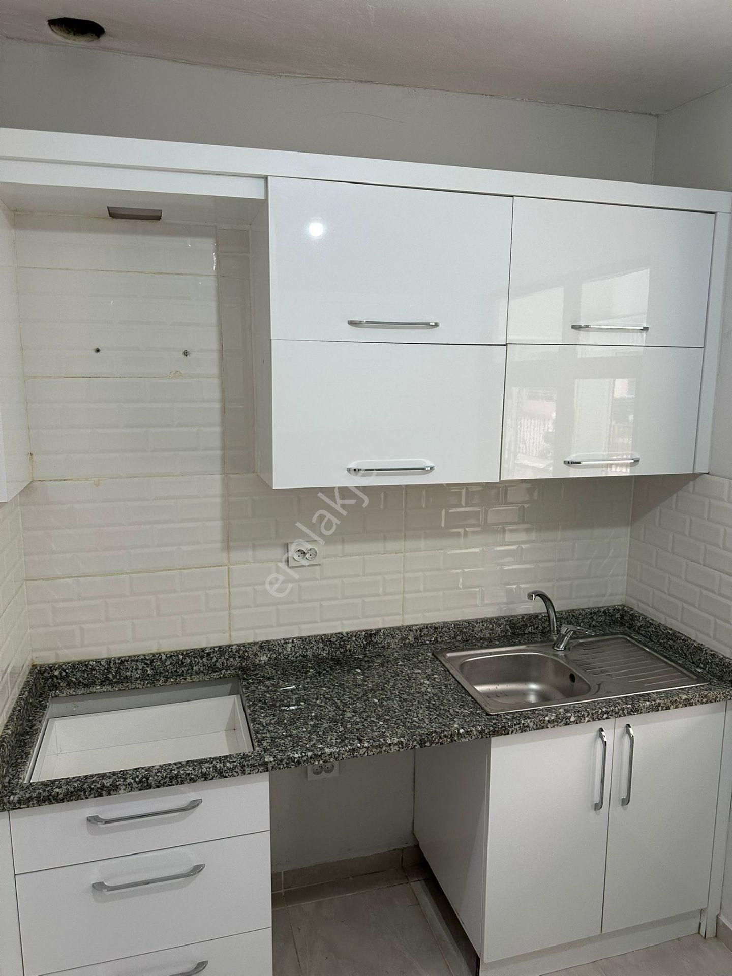 Jandarma Adliye Yakını Temiz 2+1 Giriş