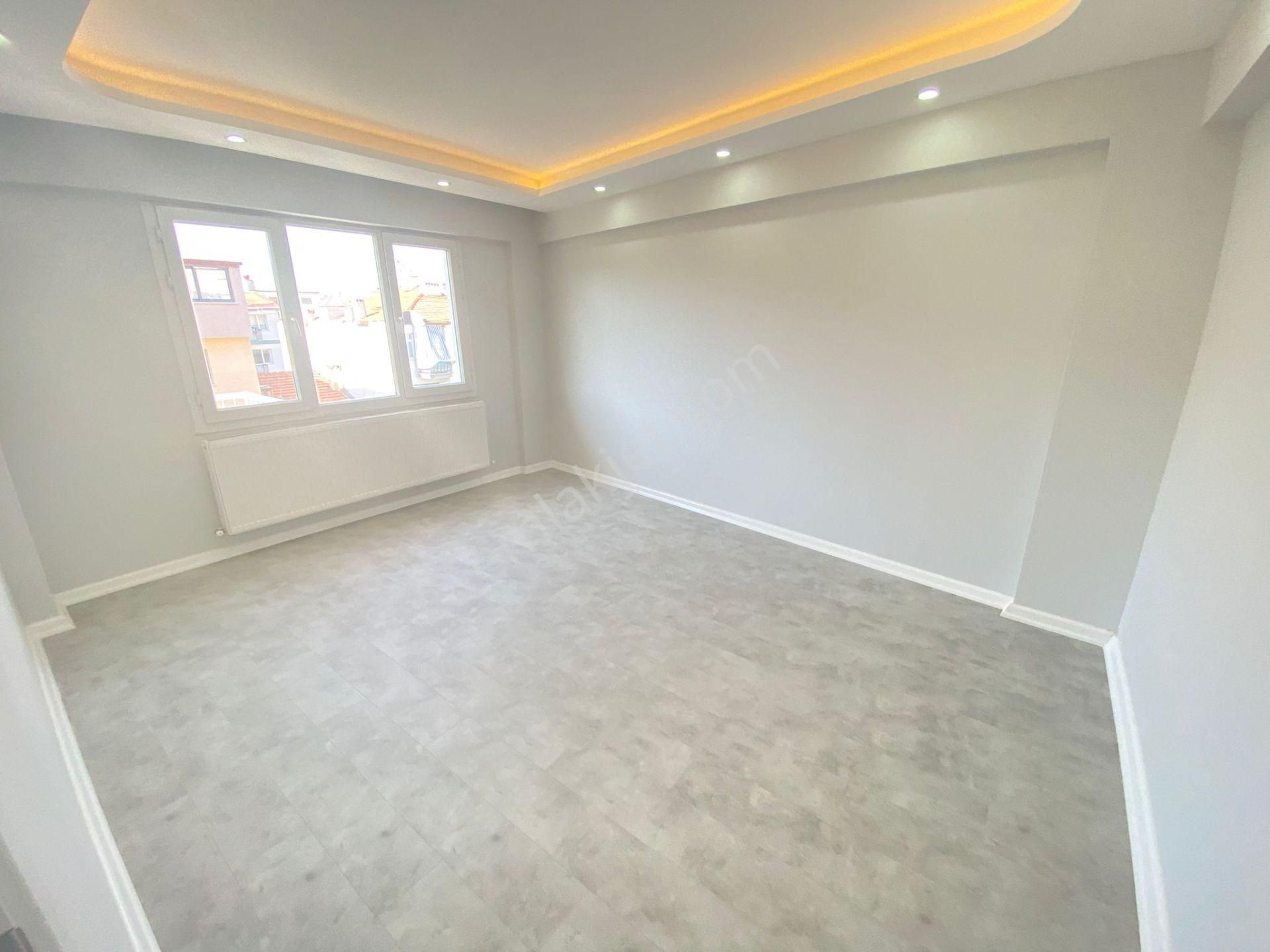 Atbiner Emlaktan Manisa Şehzadeler İbrahim Çelebi Mahallesi 3+1 125m2 Full Önü Açık Arakat Daire
