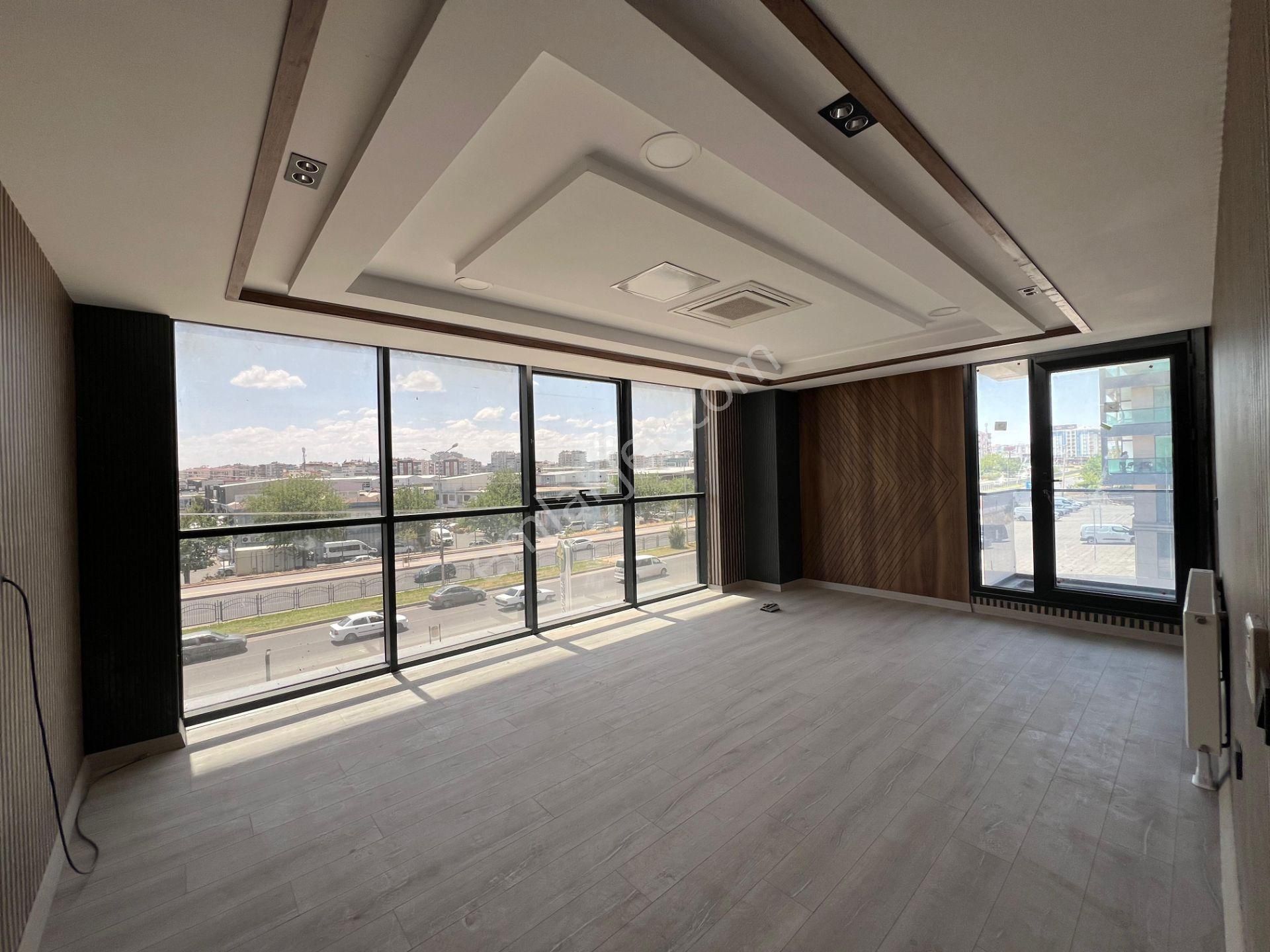 Four Land'den Kantarda Sıfır Lüx Satılık Büro
