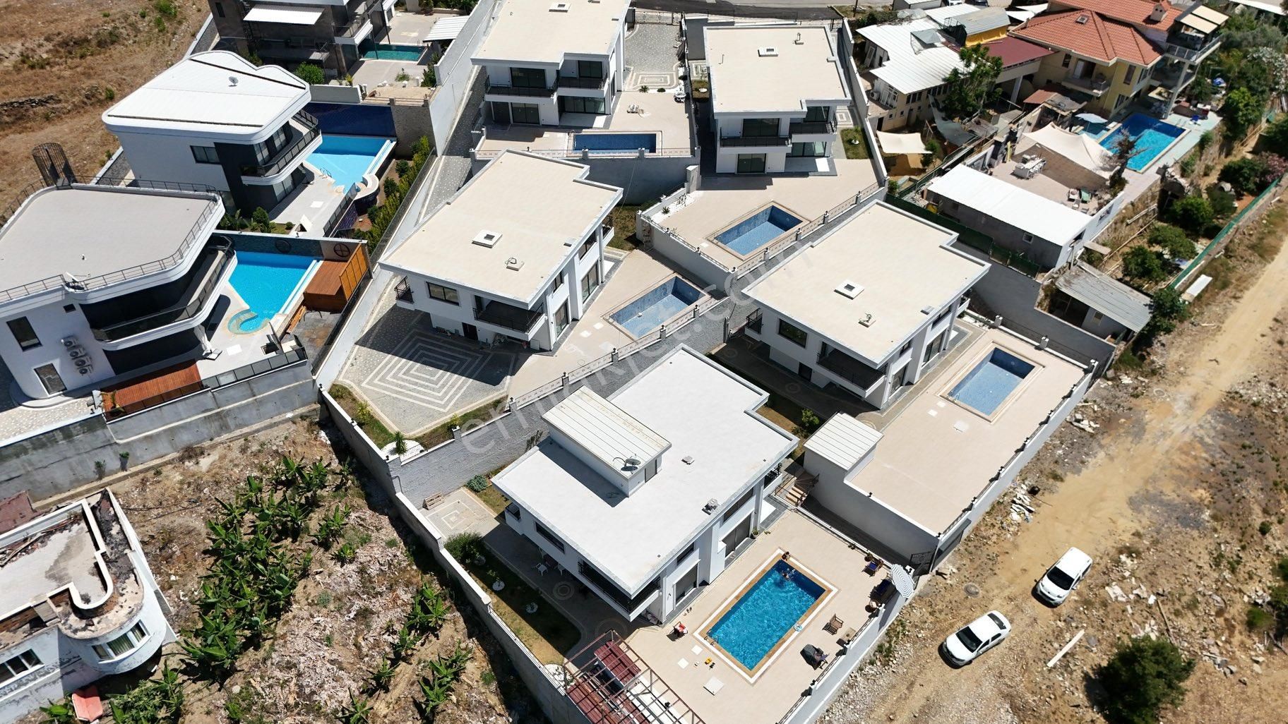 Kargıcak’da Acil Satılık 4+1 Sıfır Geniş Villa