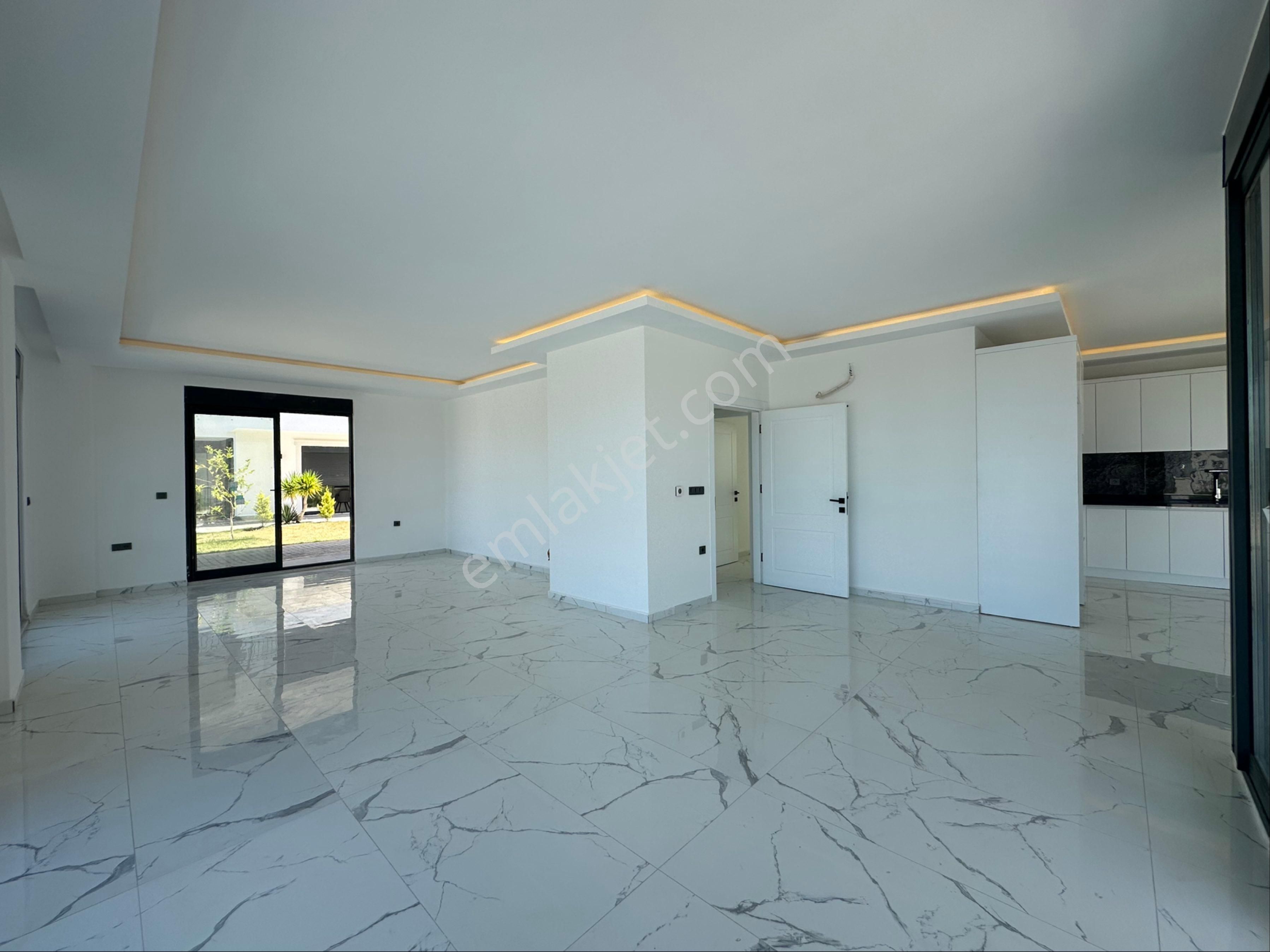 Kargıcak’da Acil Satılık 4+1 Sıfır Geniş Villa - Görsel 19