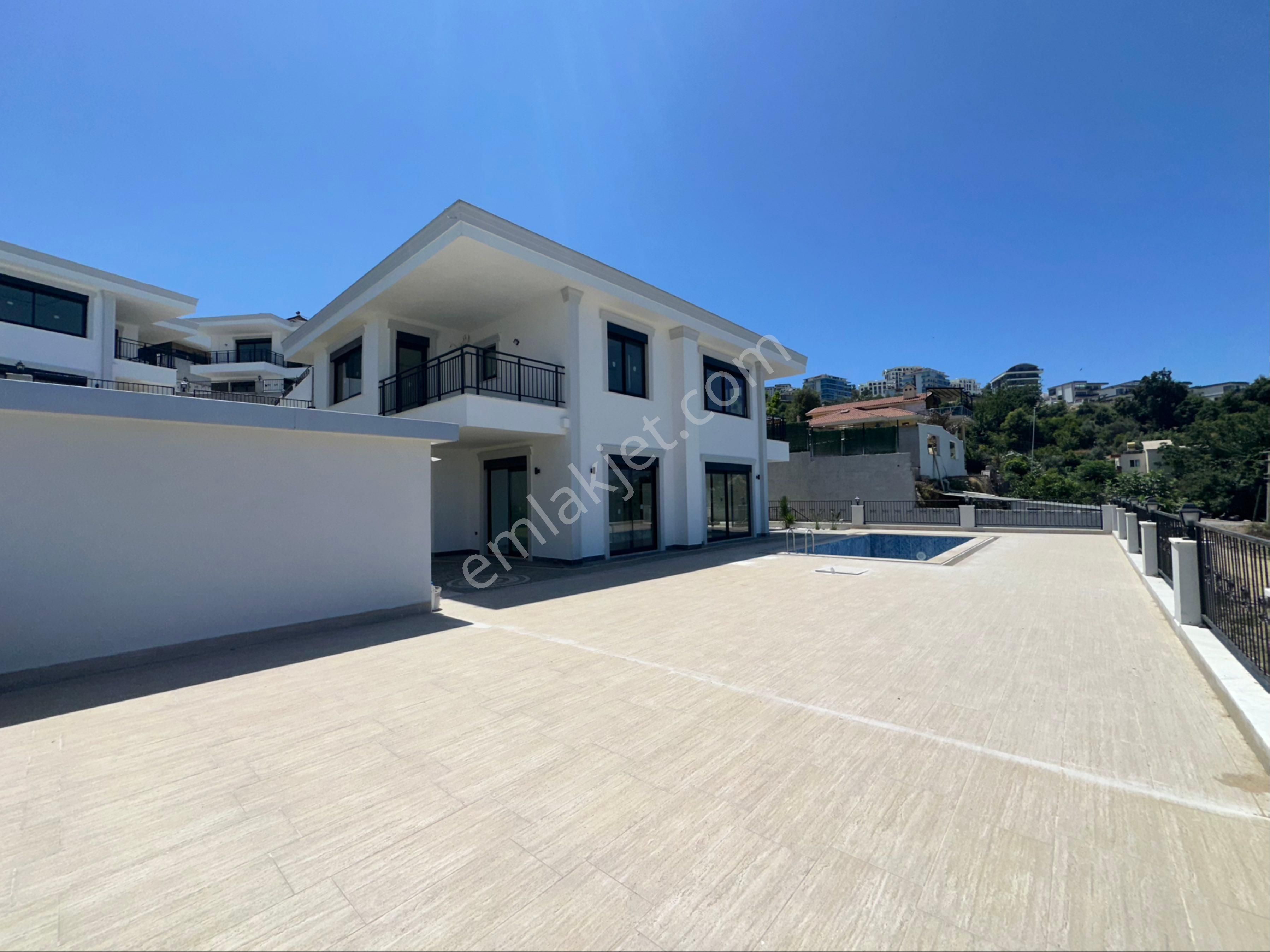 Kargıcak’da Acil Satılık 4+1 Sıfır Geniş Villa - Görsel 10