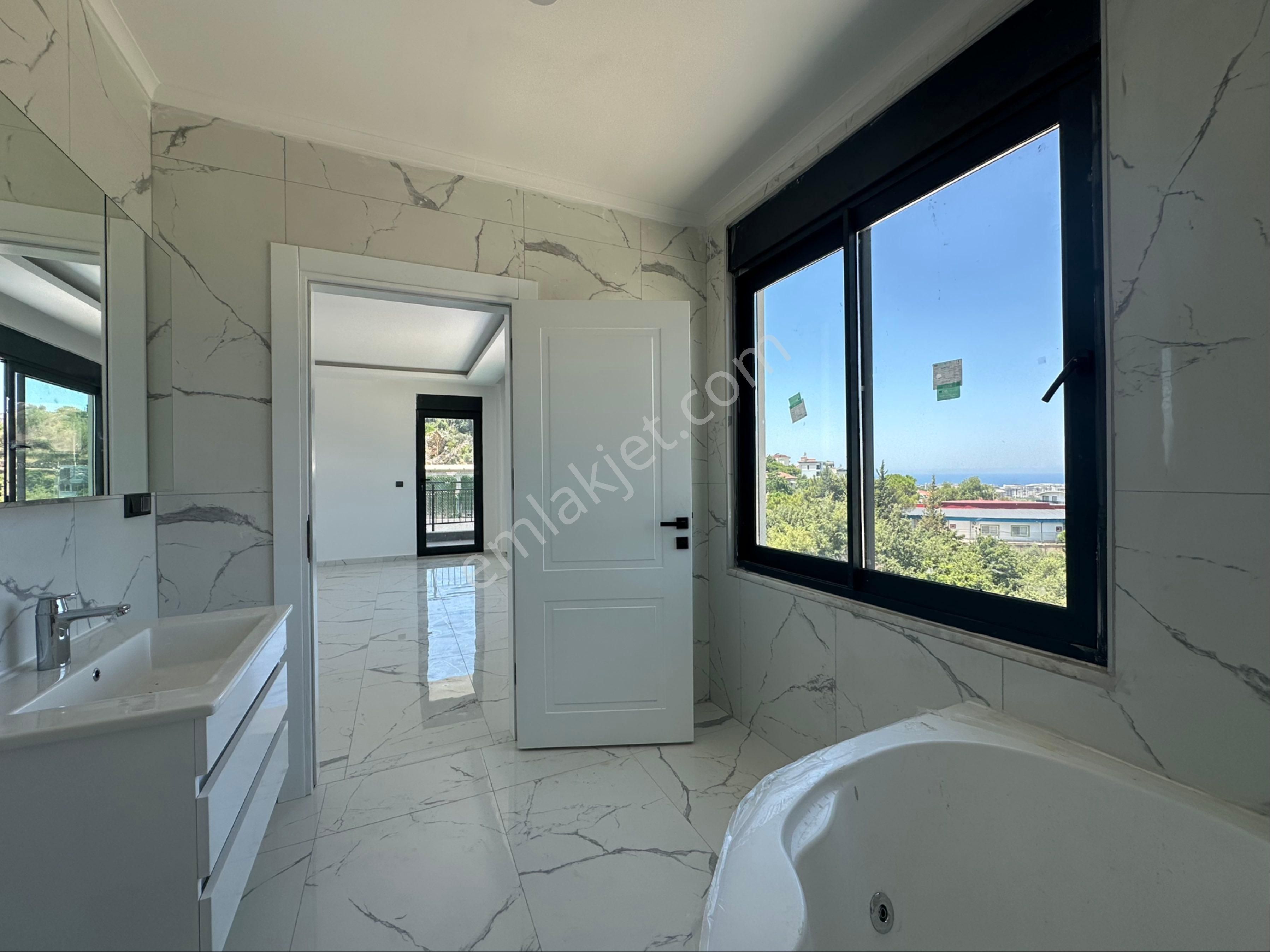 Kargıcak’da Acil Satılık 4+1 Sıfır Geniş Villa - Görsel 30