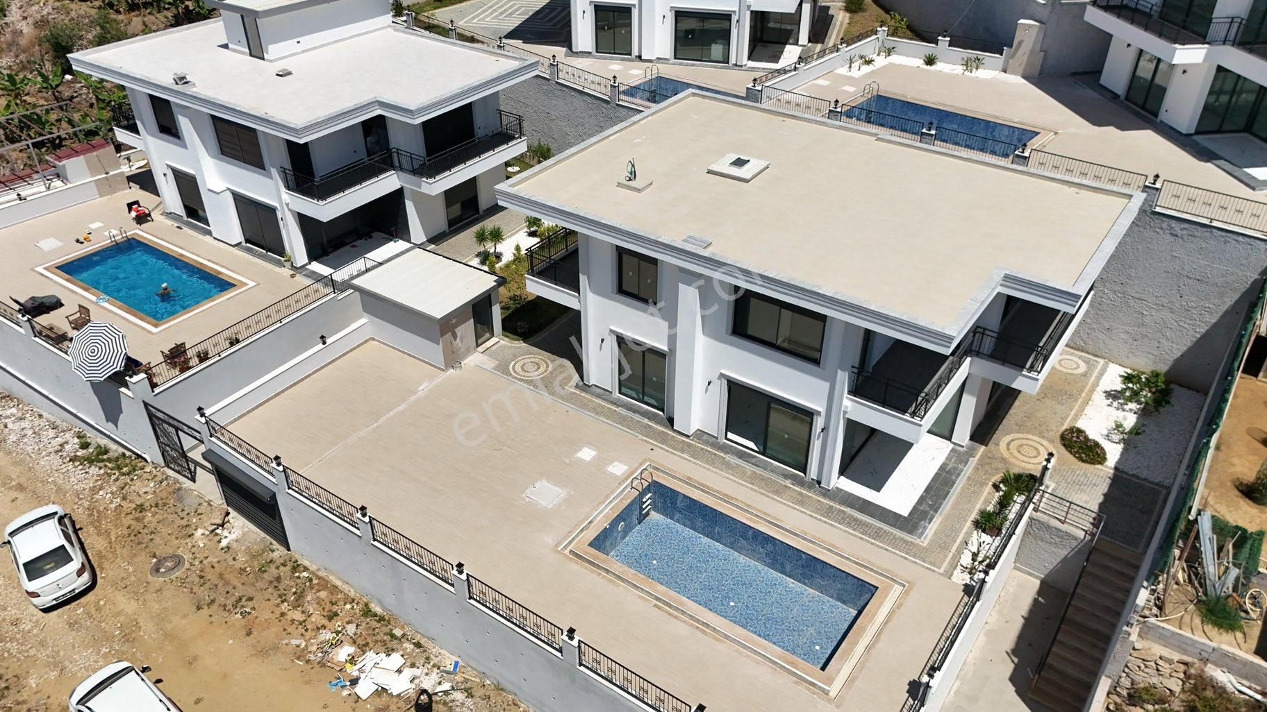 Kargıcak’da Acil Satılık 4+1 Sıfır Geniş Villa - Görsel 4