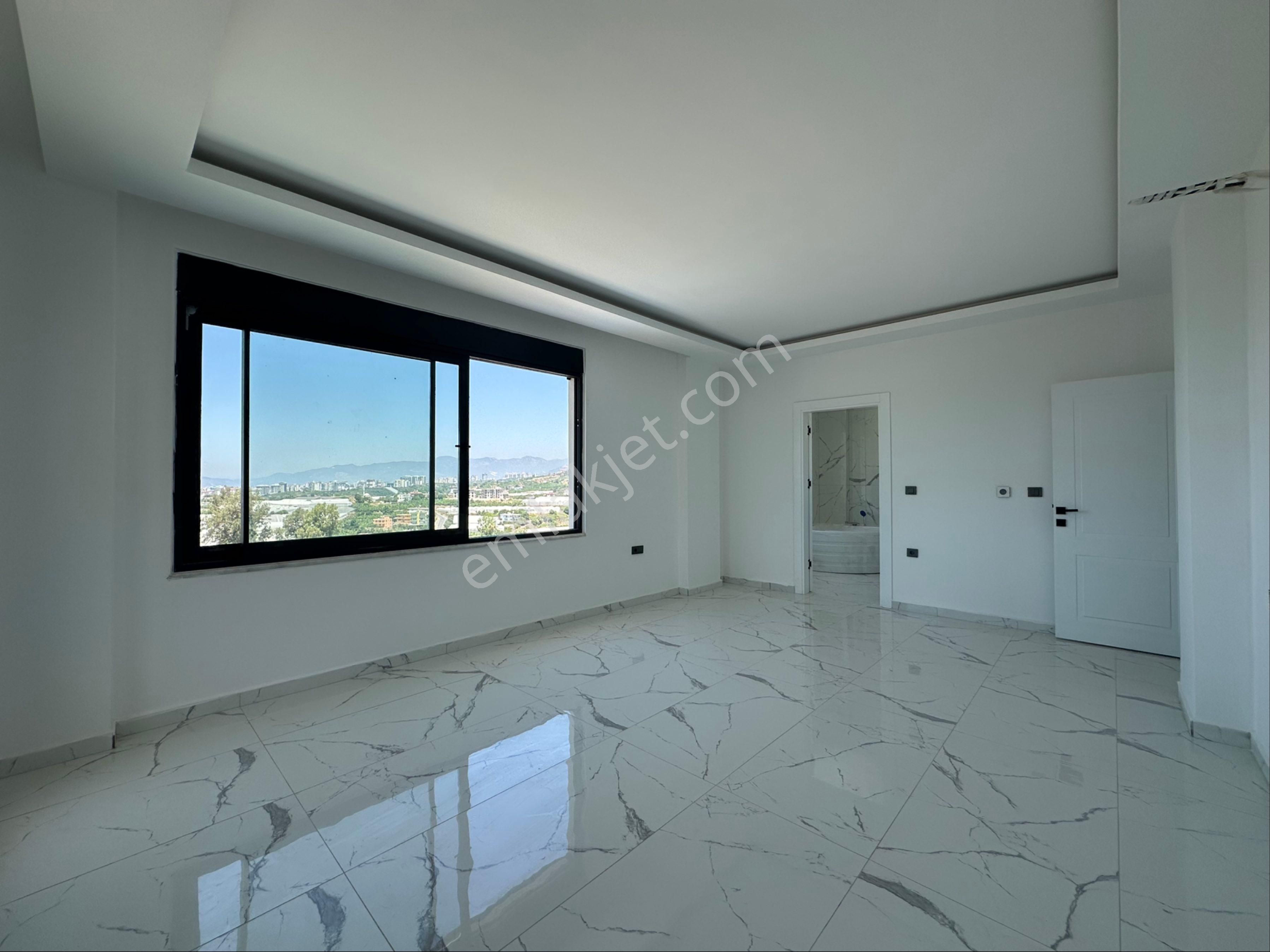 Kargıcak’da Acil Satılık 4+1 Sıfır Geniş Villa - Görsel 28