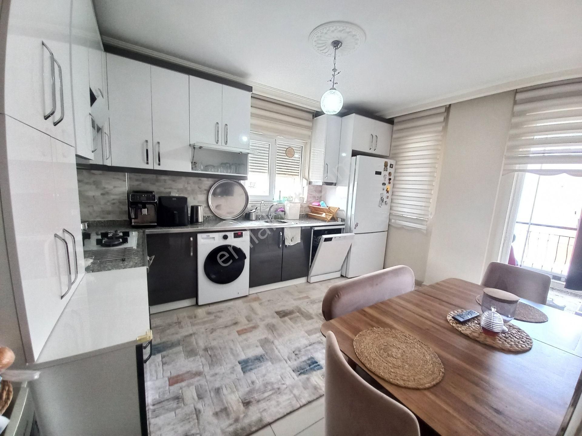 Erenköy Mahallesi’nde Otogar Ve Tramvay Yakını Doğalgazlı Önü Açık Dubleks 4+1_180m2 Satılık Daire