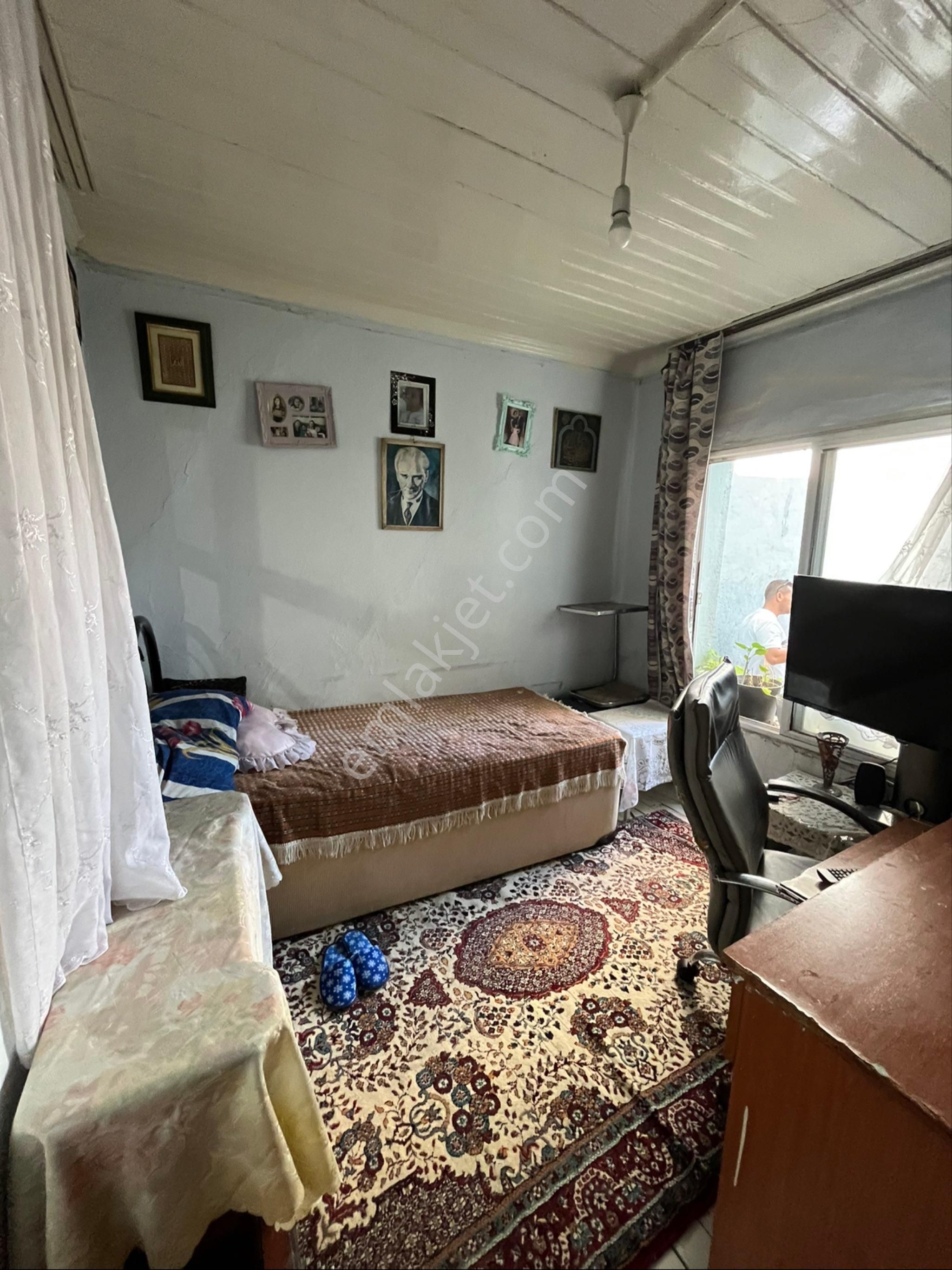 İzmir Konak İkiçeşmelik Cadde Üzerinde İki Katlı Satılık Ev - Görsel 9