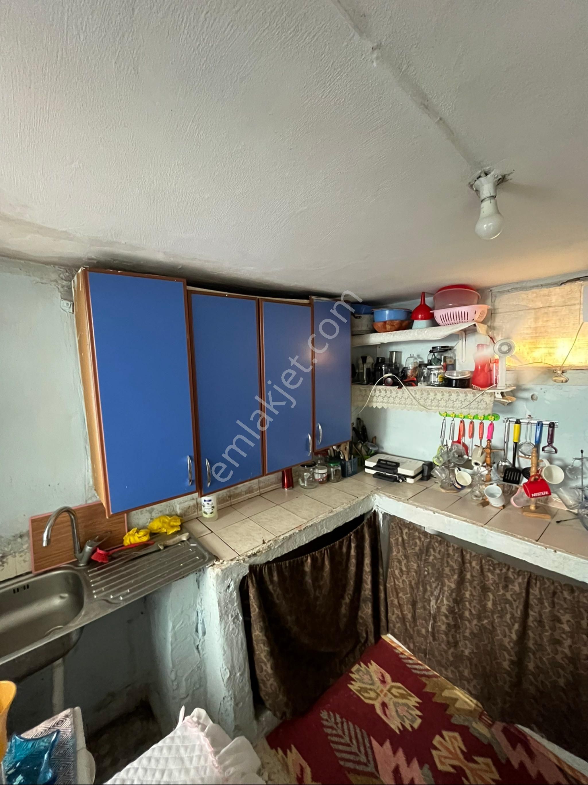 İzmir Konak İkiçeşmelik Cadde Üzerinde İki Katlı Satılık Ev - Görsel 6