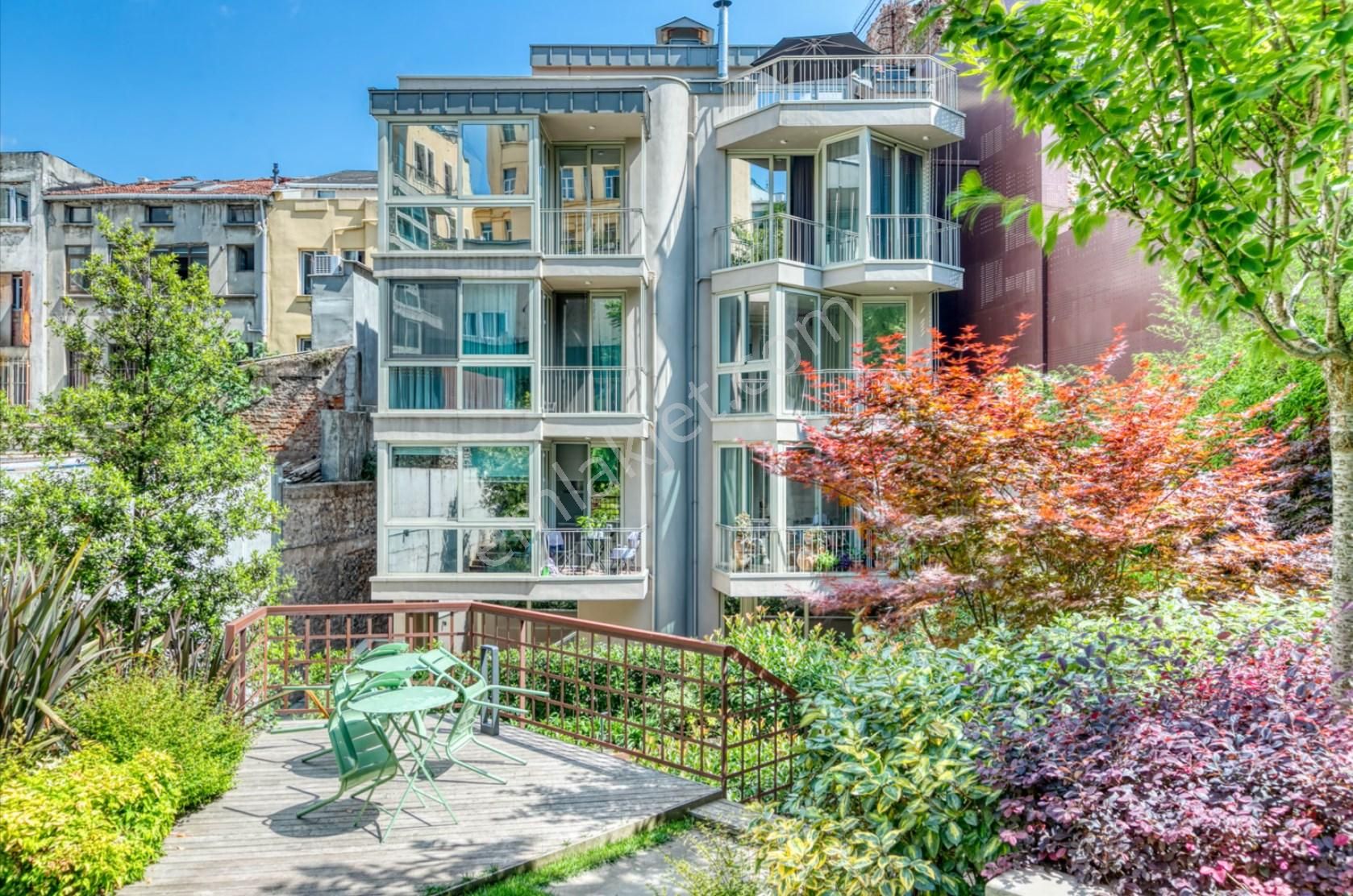 Galata Hacımimi Gardens Residence Sitesinde 2+1 Daire