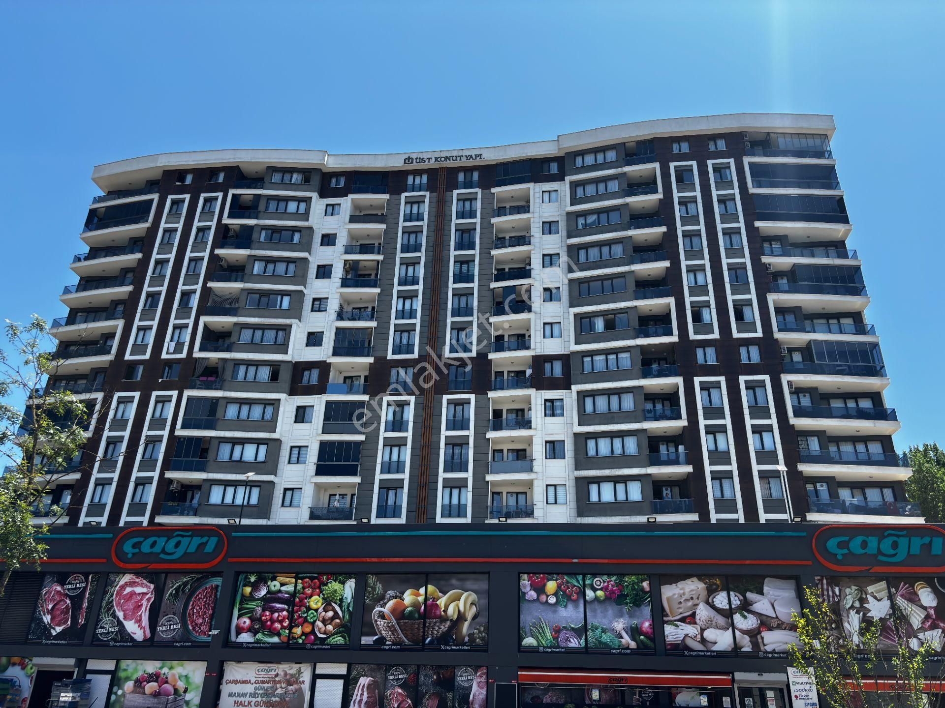 Sancaktepe Yunus Emre Mh. Yenişehir Sitesinde 1+1 Satılık Daire