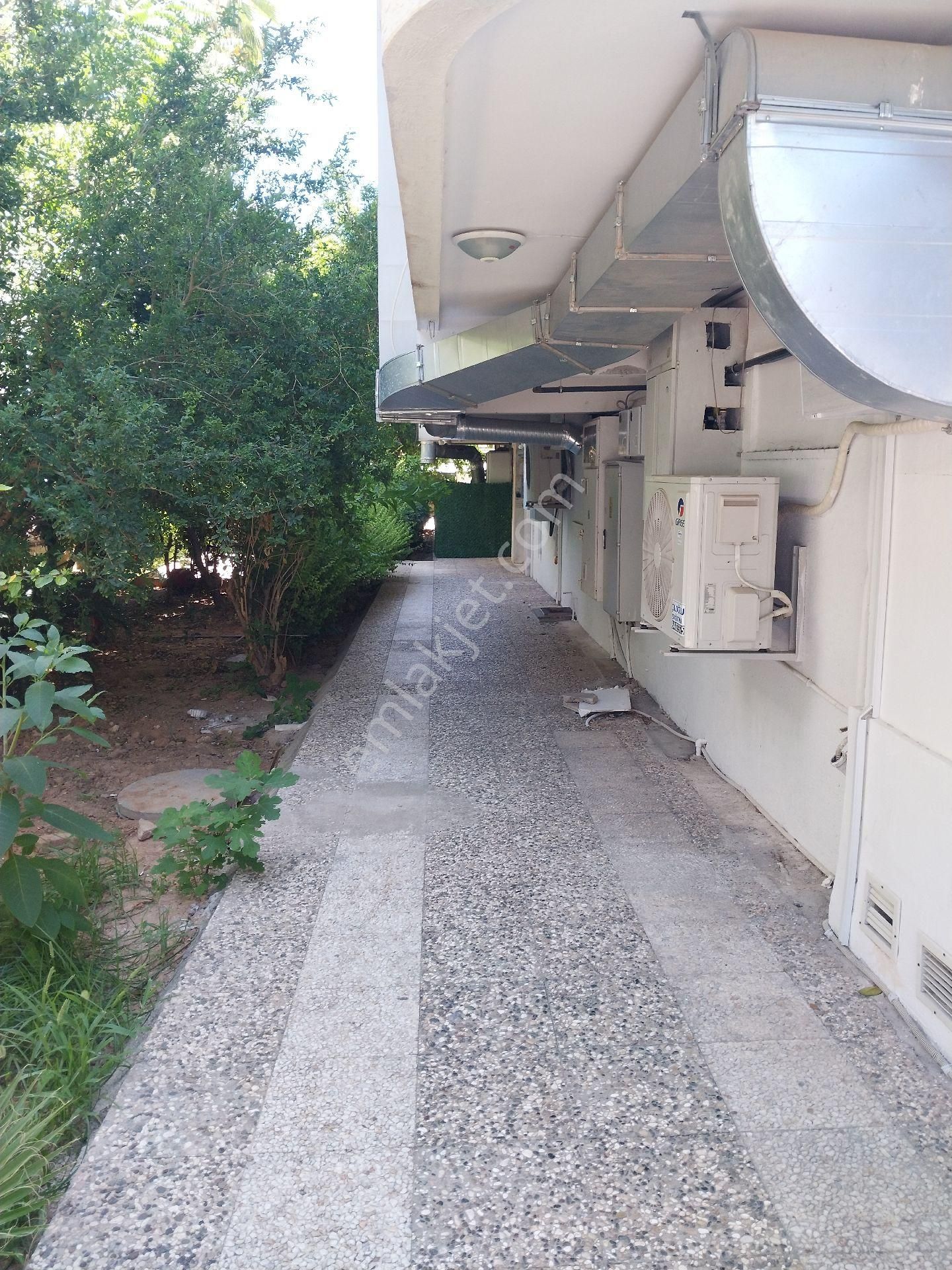 Satılık 4+1 200 M2 Süper Lüks Daire