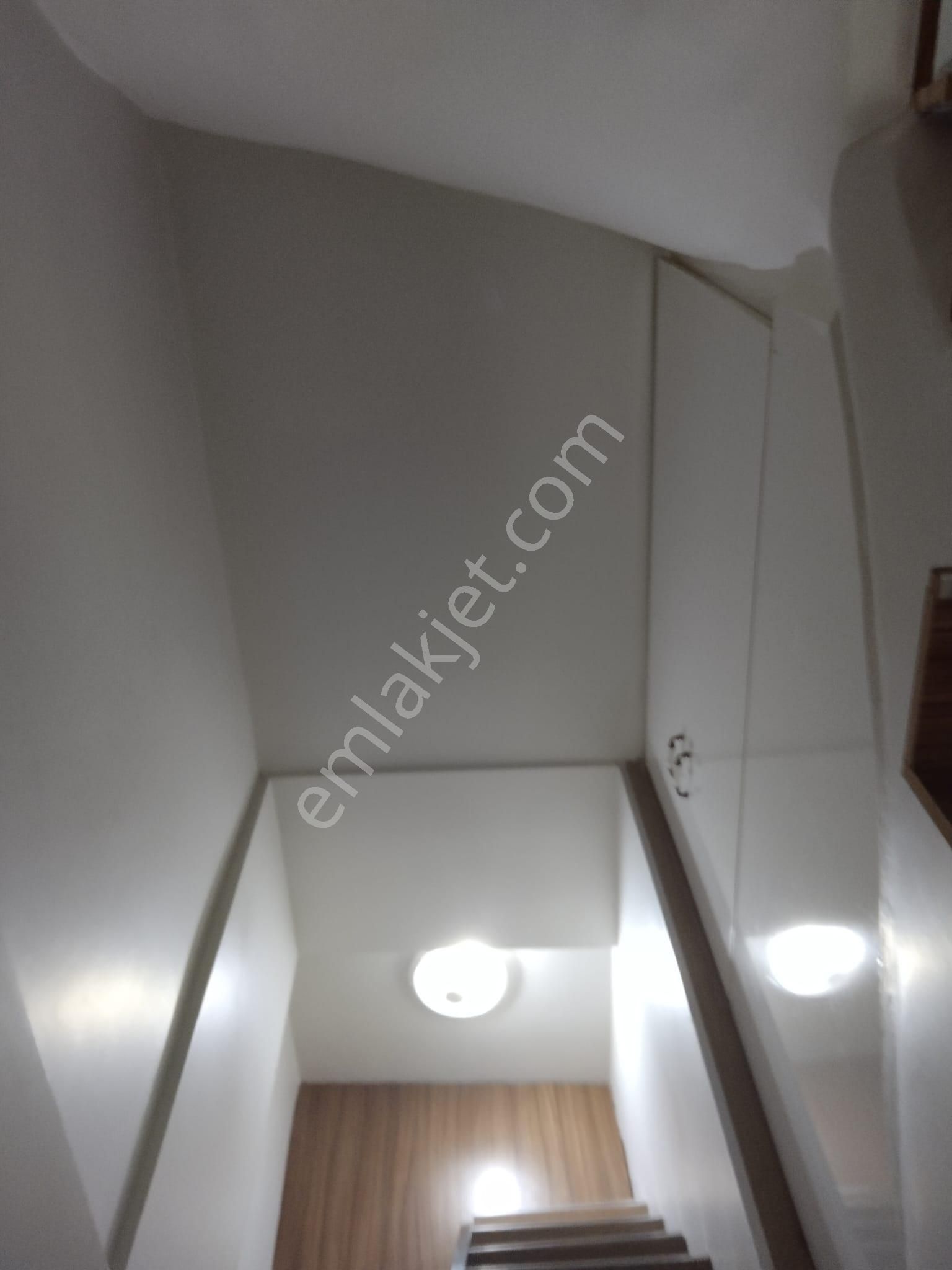 Çakırlar Mesut Evler De Satılık Üç Katlı Müstakil Ev - Görsel 35