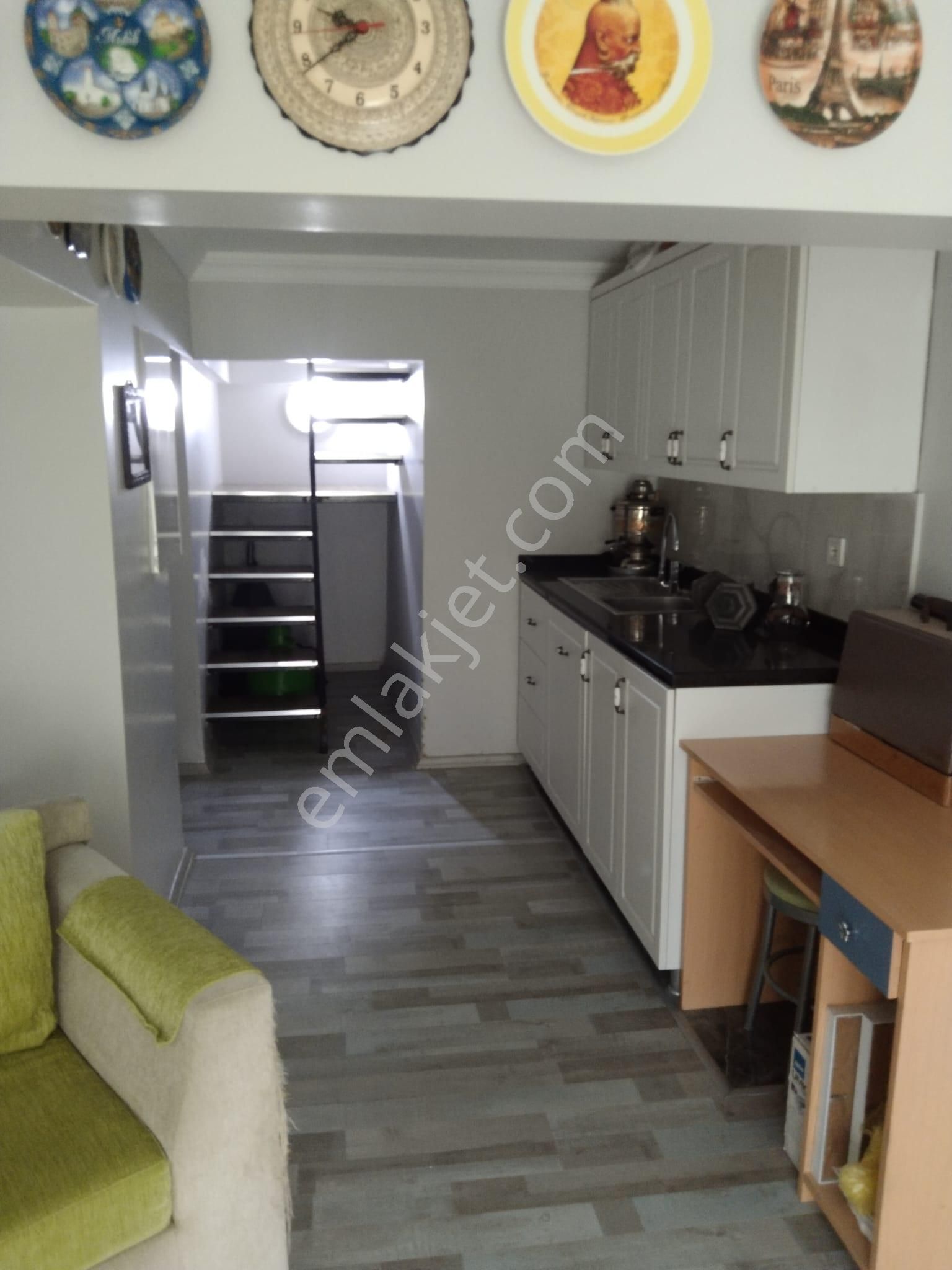 Çakırlar Mesut Evler De Satılık Üç Katlı Müstakil Ev - Görsel 14