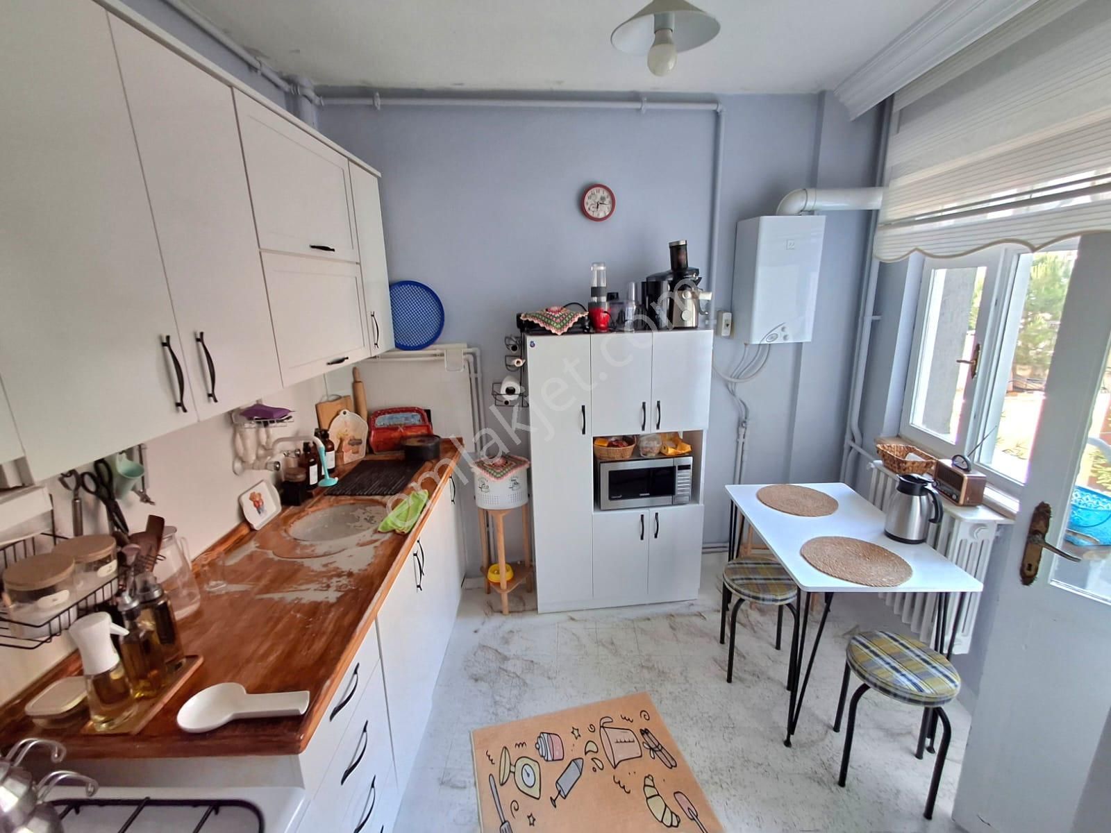 Rba Dan Kırmızıtoprak Basın Şehitleri Caddesi Üzerinde 3+1 Satılık Daire