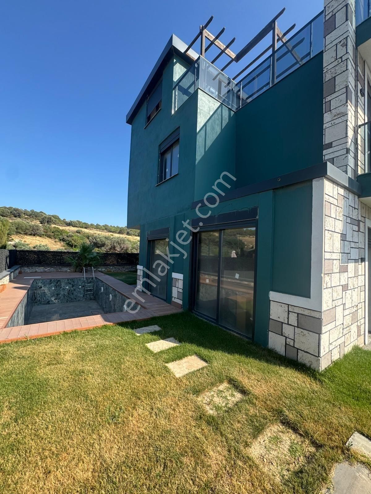 Turyap Foça'dan Reva Konaklarında Satılık 3+1 Lüks Villa - Görsel 6