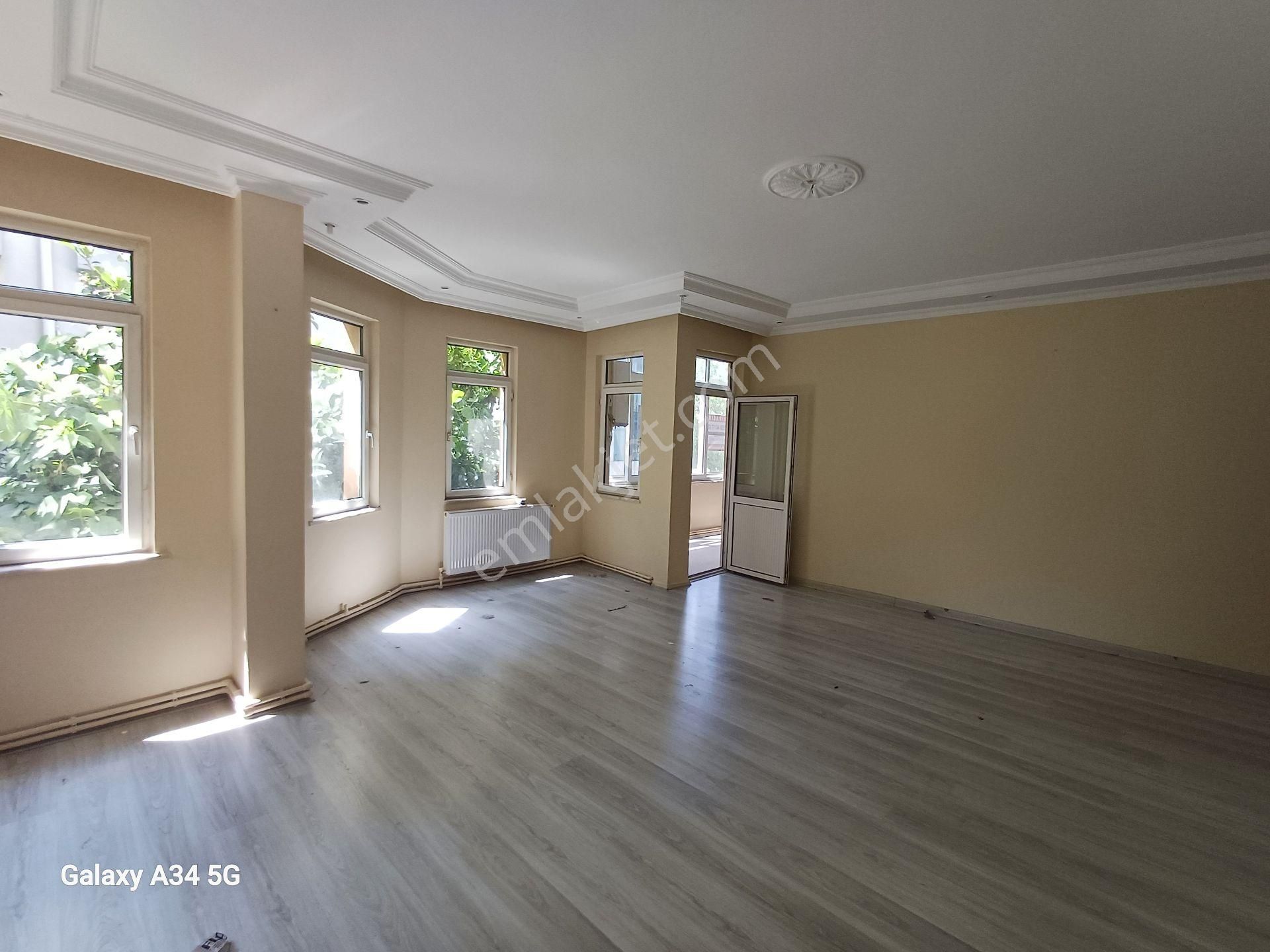 Büyükçekmece Atatürk Mah. Turgut Özal Bulvarında 2+1 Kiralık Daire