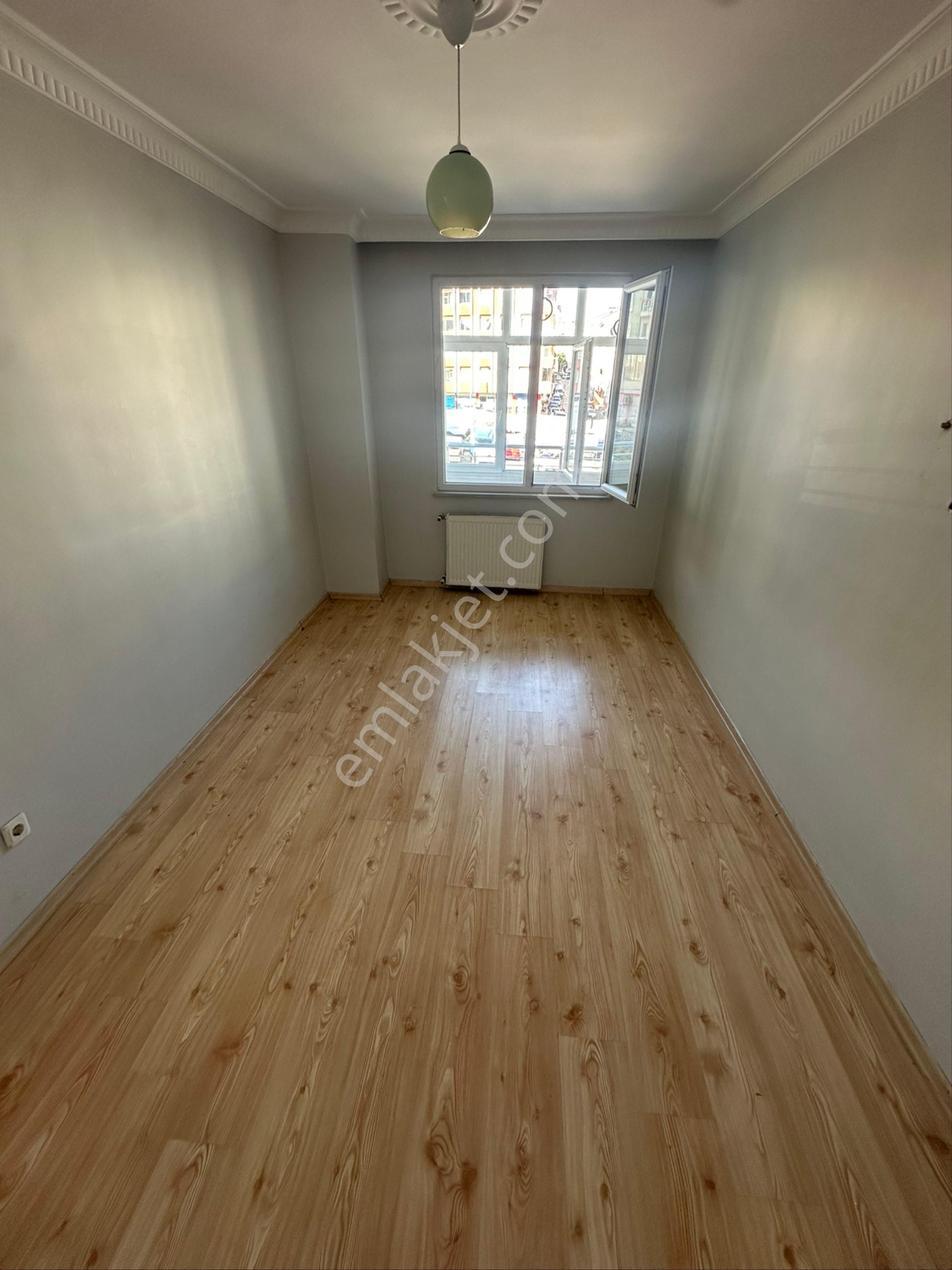 Esenyurt Pınar Mah. Satılık 2+1 3. Kat
