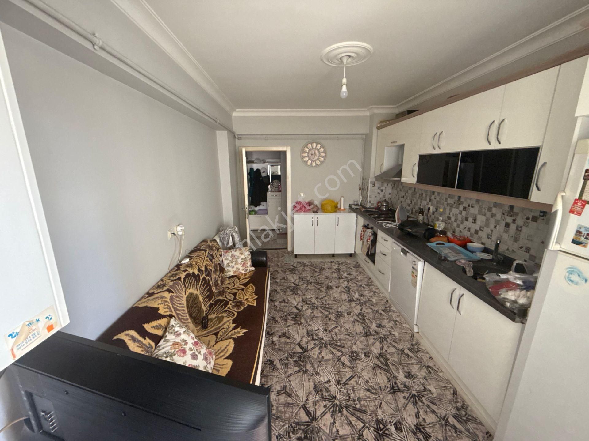 Keçiörende Kat Konumlu 3+1 Acil Satılık