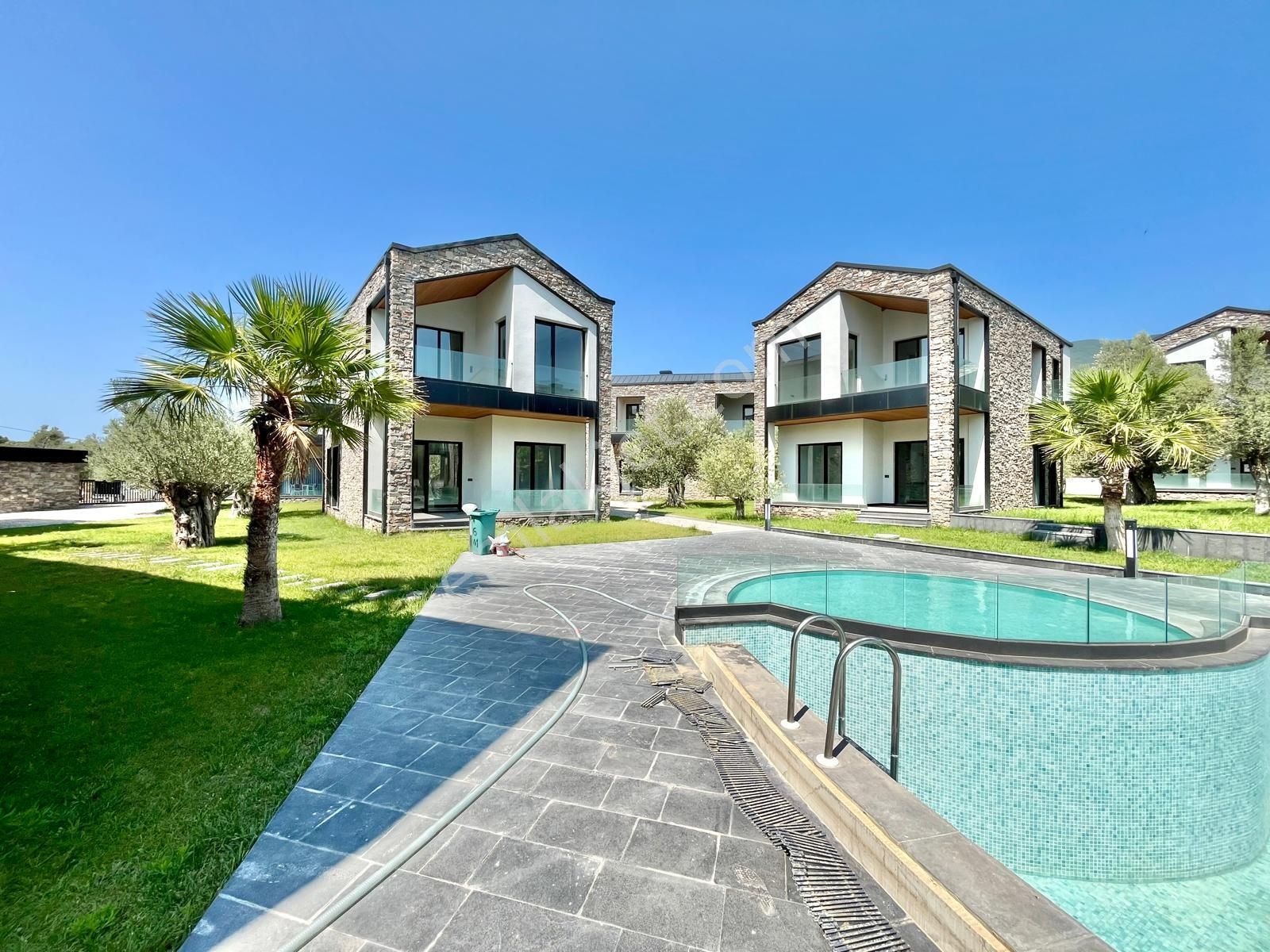 Gümüşden 405m² Arsa İçerisinde Tasarımıyla Göz Dolduran Müstakil - Görsel 6