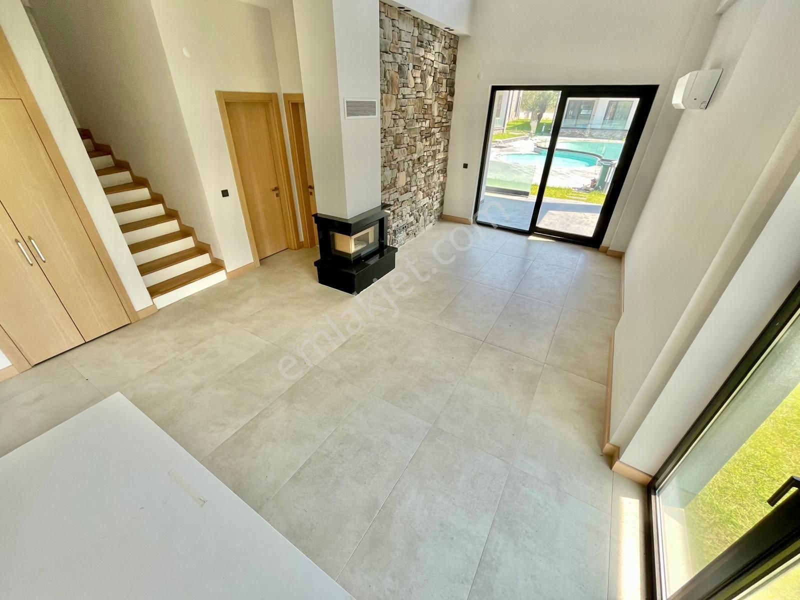 Gümüşden 405m² Arsa İçerisinde Tasarımıyla Göz Dolduran Müstakil - Görsel 14