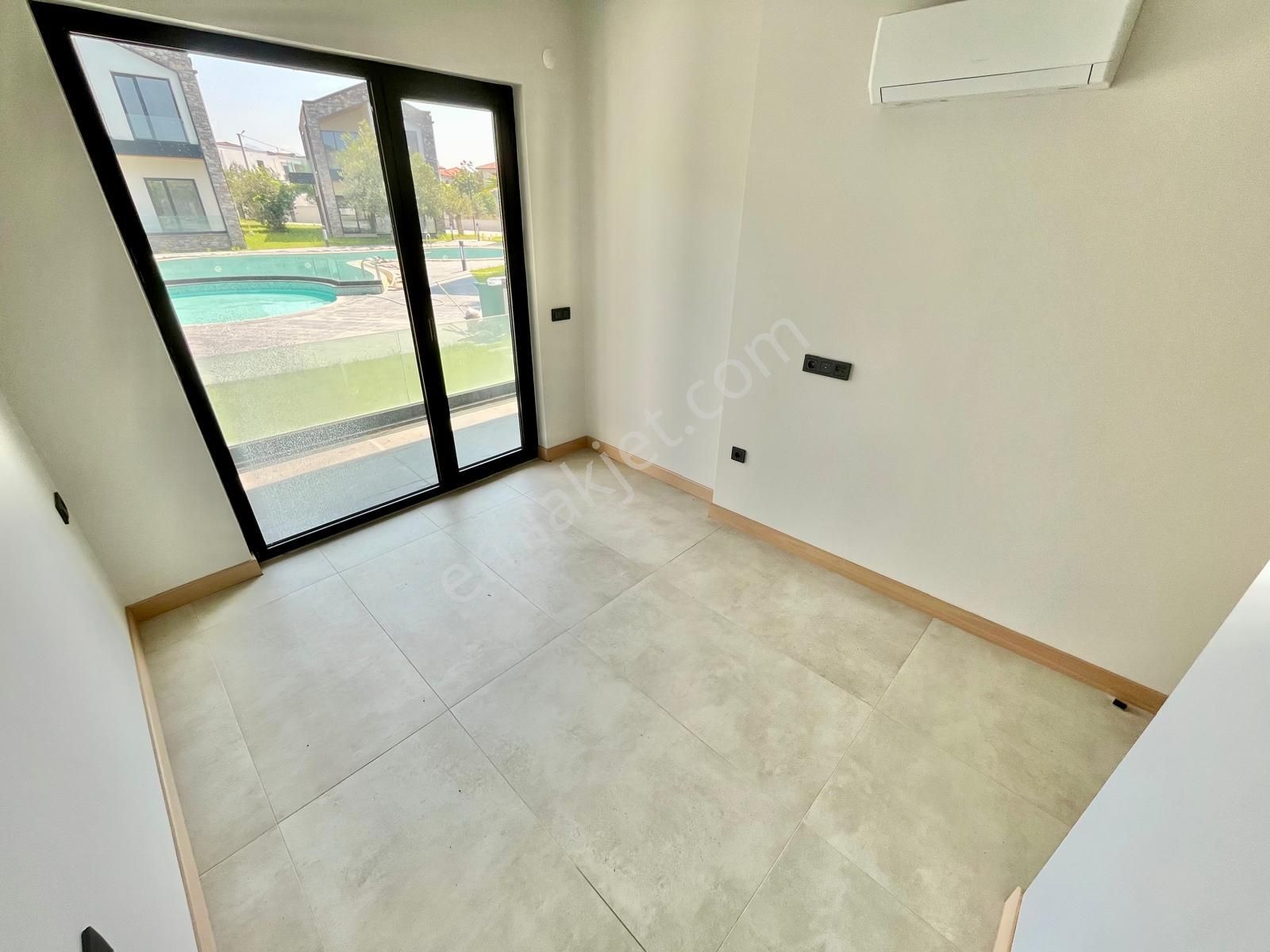 Gümüşden 405m² Arsa İçerisinde Tasarımıyla Göz Dolduran Müstakil - Görsel 18