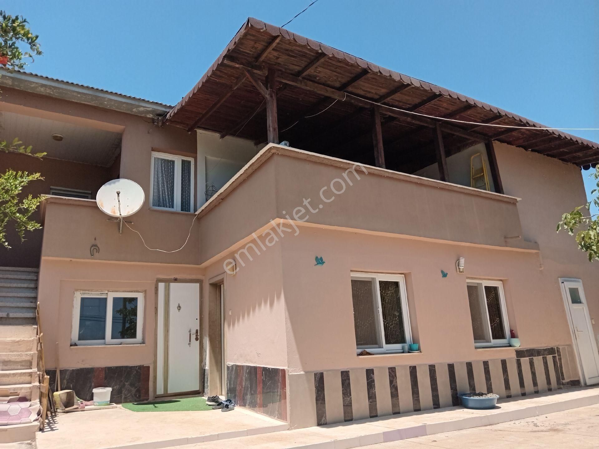 Mersin Erdemli Elvanlı Mah.de Acil Satılık Müstakil Ev Ve 1710 M.kare Arsası